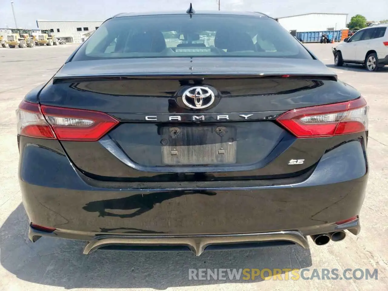 6 Photograph of a damaged car 4T1T11AK8MU592919 TOYOTA CAMRY 2021