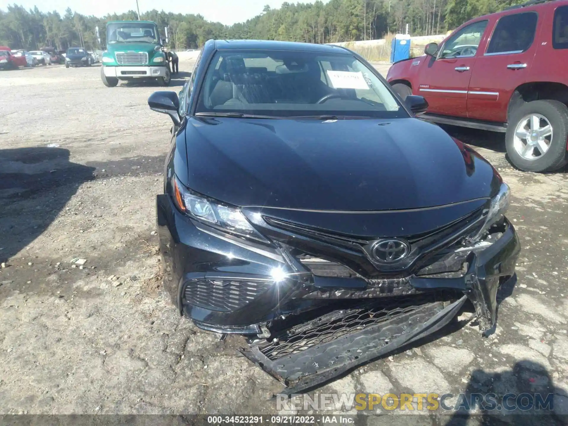 6 Photograph of a damaged car 4T1T11AK9MU492943 TOYOTA CAMRY 2021