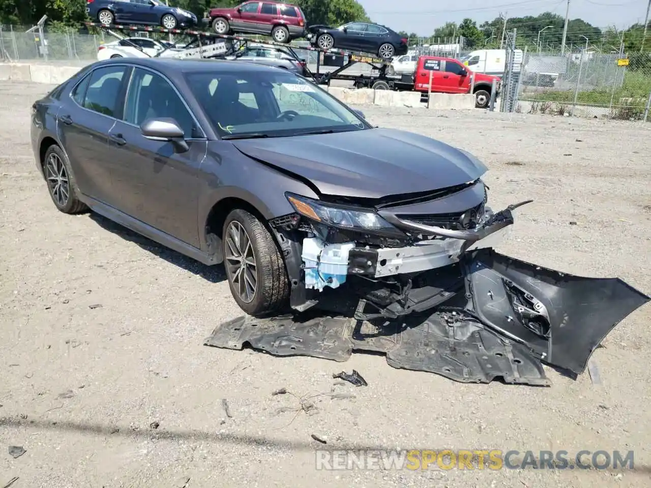 1 Photograph of a damaged car 4T1T11AK9MU524001 TOYOTA CAMRY 2021