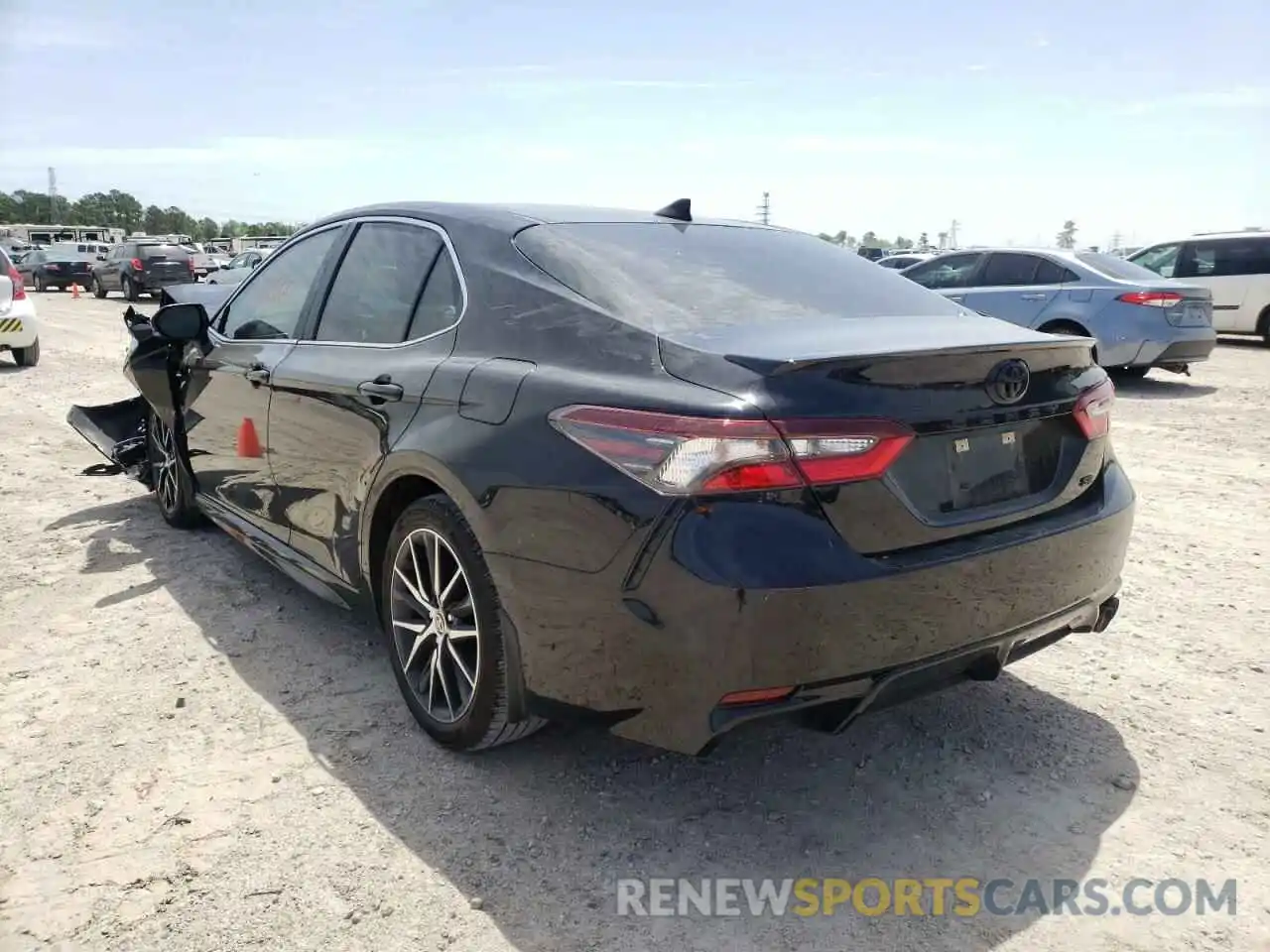 3 Photograph of a damaged car 4T1T11AK9MU549173 TOYOTA CAMRY 2021