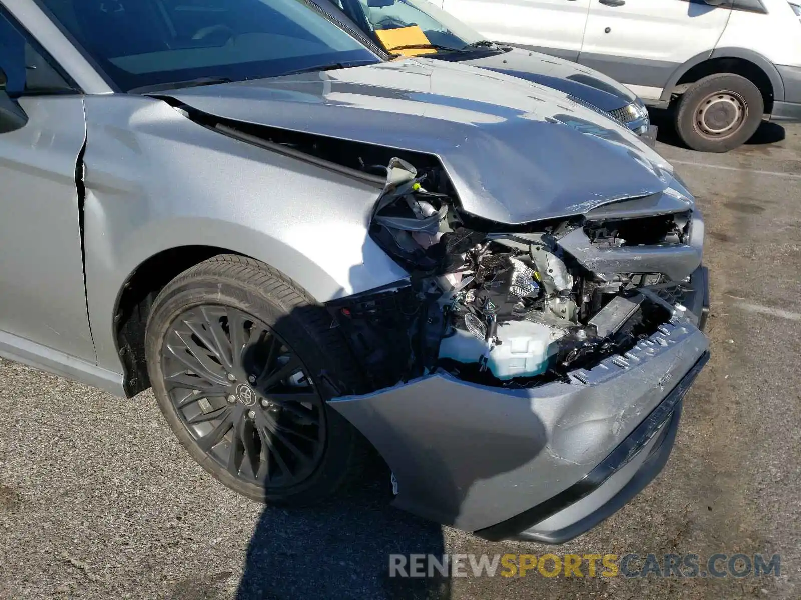 9 Photograph of a damaged car 4T1T11AKXMU410556 TOYOTA CAMRY 2021