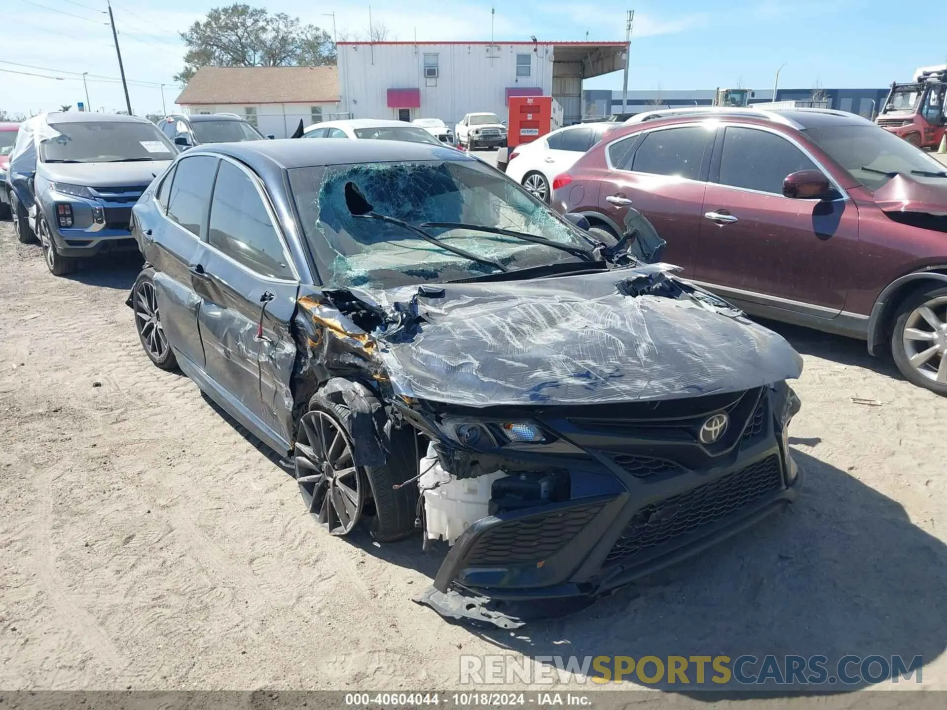 1 Photograph of a damaged car 4T1T11AKXMU580562 TOYOTA CAMRY 2021