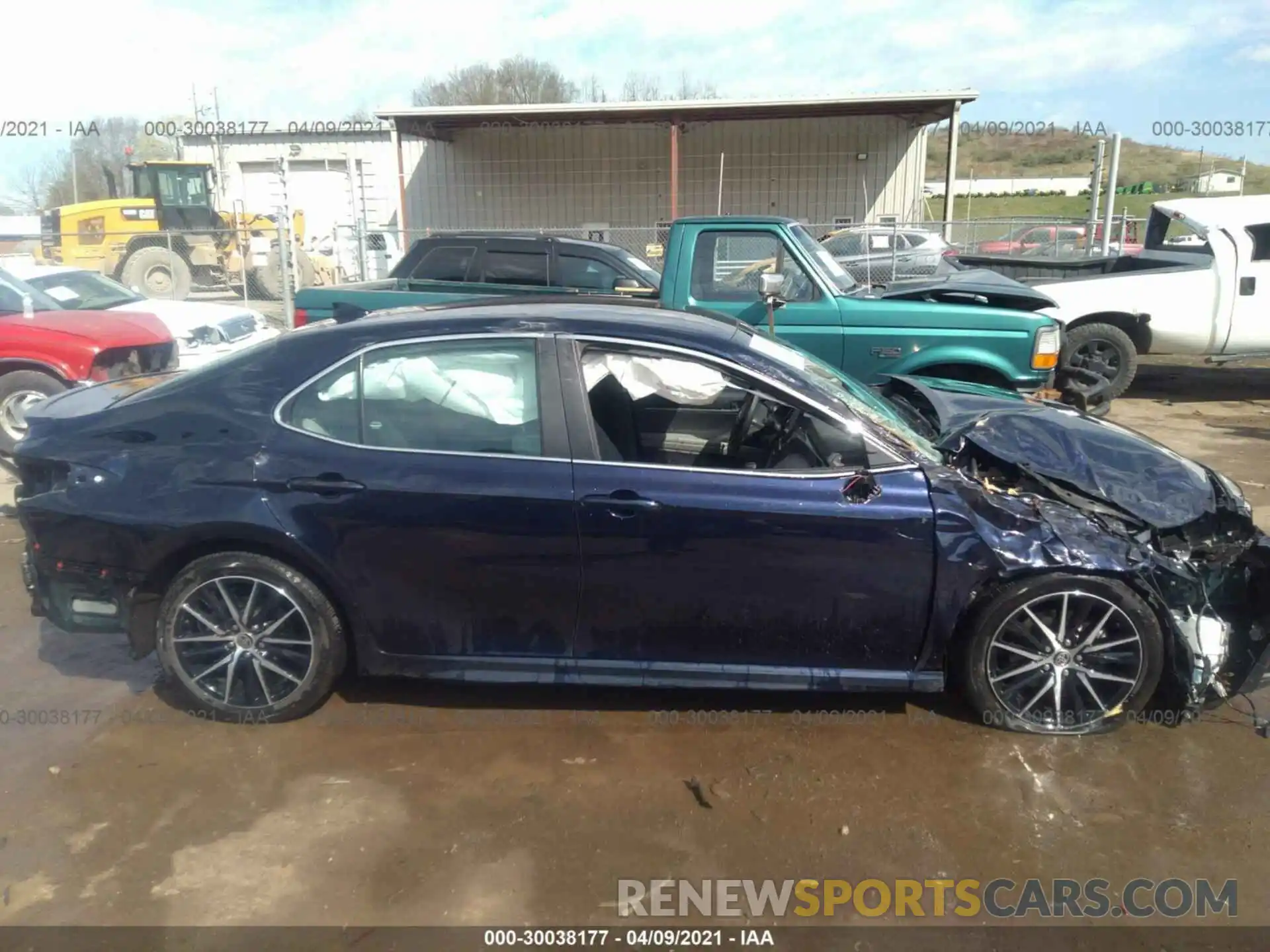 6 Photograph of a damaged car 4T1T11BK2MU019951 TOYOTA CAMRY 2021