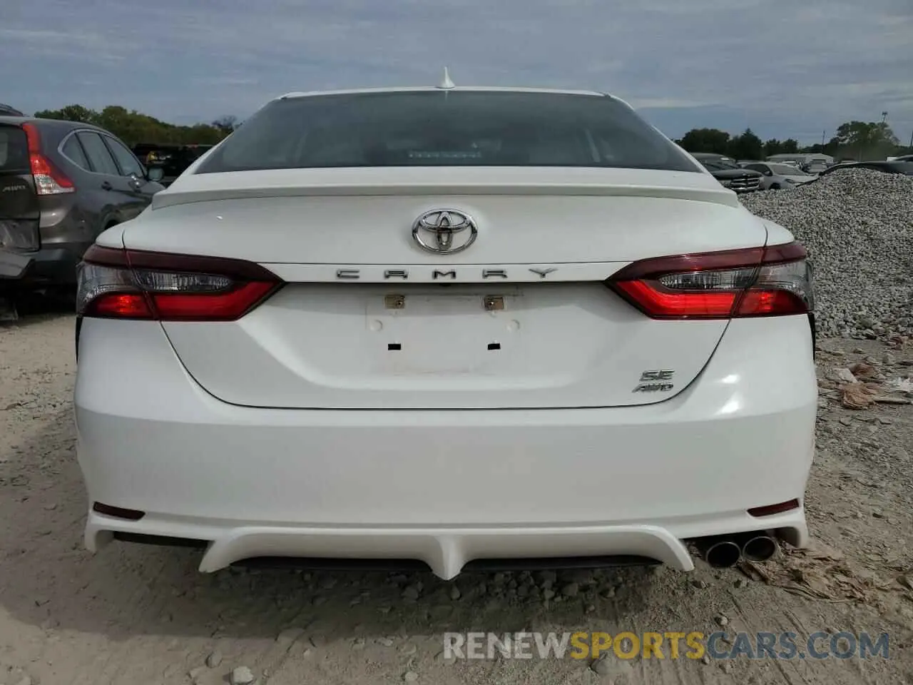 6 Photograph of a damaged car 4T1T11BK2MU025846 TOYOTA CAMRY 2021