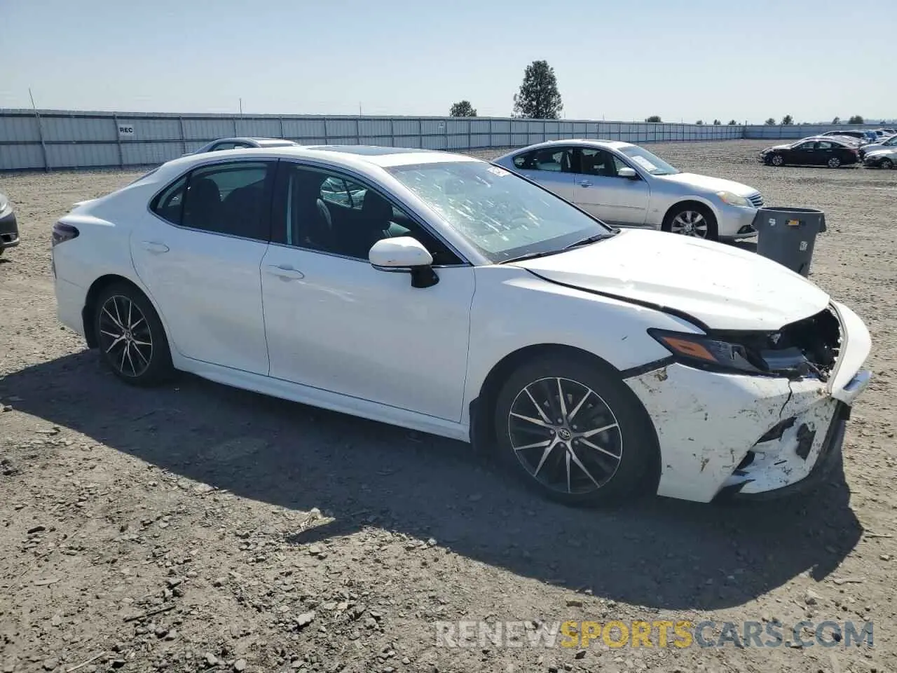 4 Photograph of a damaged car 4T1T11BK2MU041089 TOYOTA CAMRY 2021