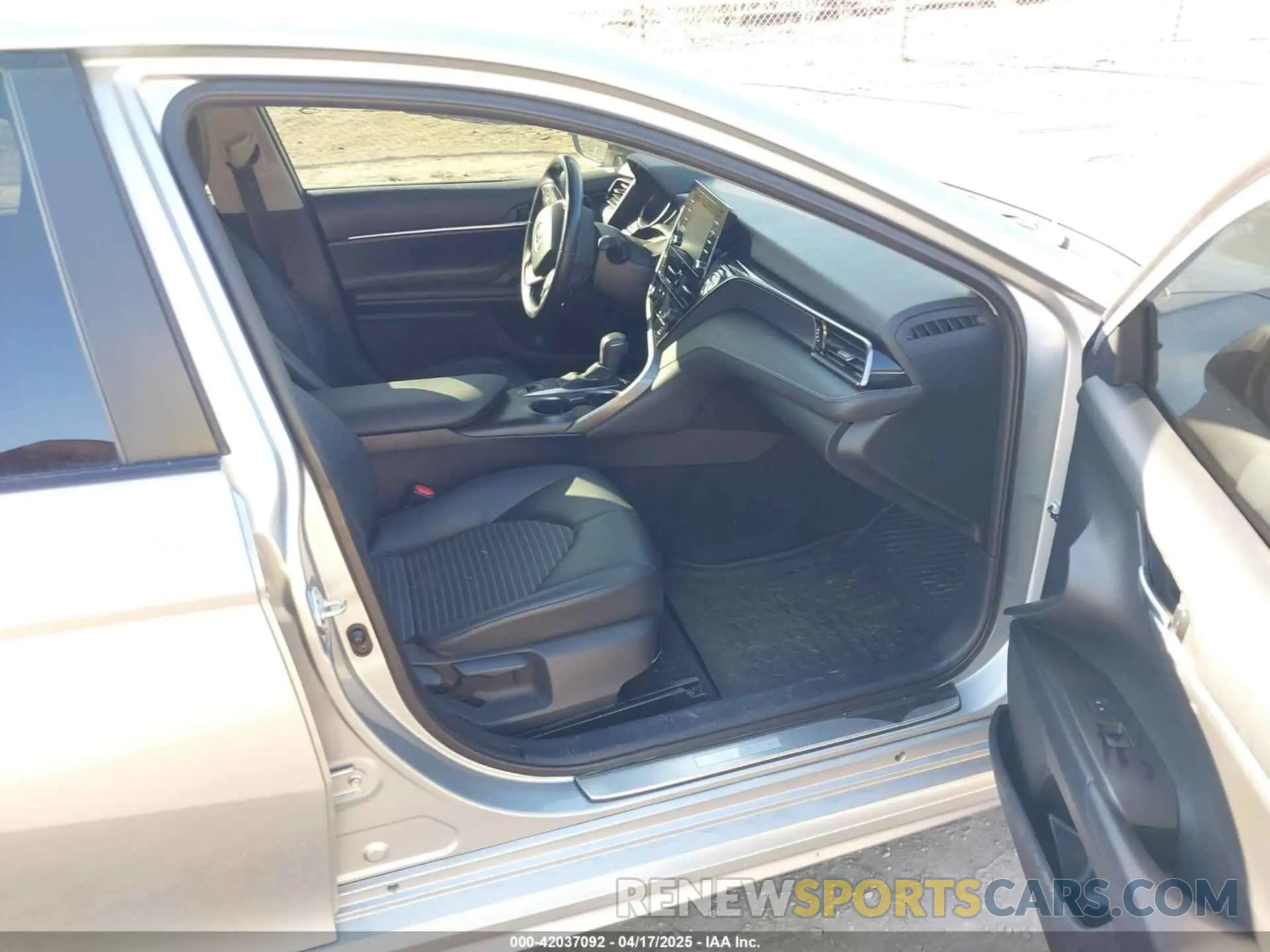 5 Photograph of a damaged car 4T1T11BK5MU028501 TOYOTA CAMRY 2021