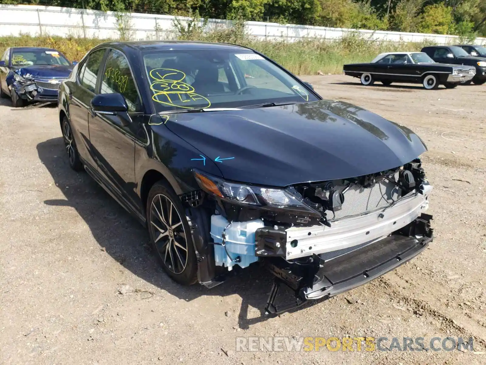 1 Photograph of a damaged car 4T1T11BK7MU046675 TOYOTA CAMRY 2021