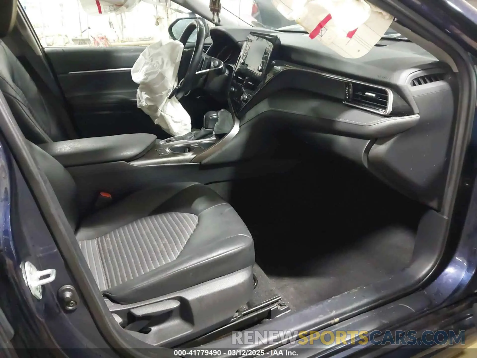5 Photograph of a damaged car 4T1T11BK8MU041159 TOYOTA CAMRY 2021