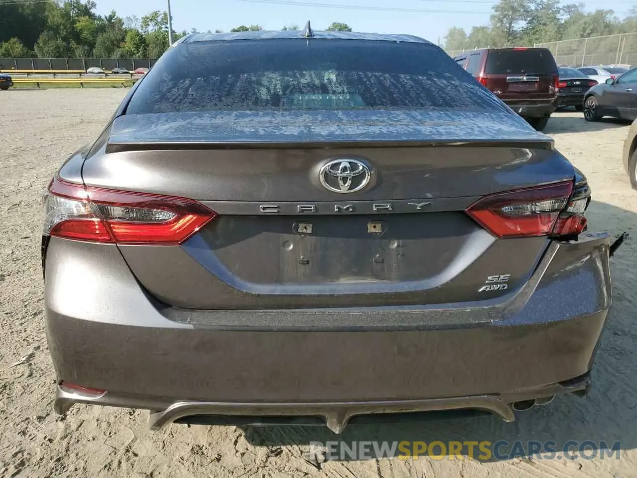6 Photograph of a damaged car 4T1T11BK9MU027836 TOYOTA CAMRY 2021