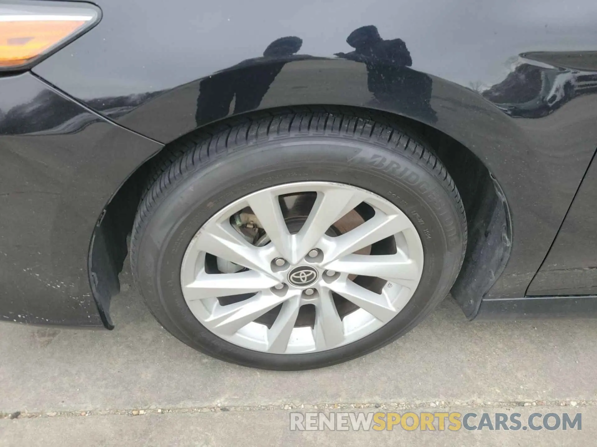 12 Photograph of a damaged car 4T1C11AK0NU018395 TOYOTA CAMRY 2022
