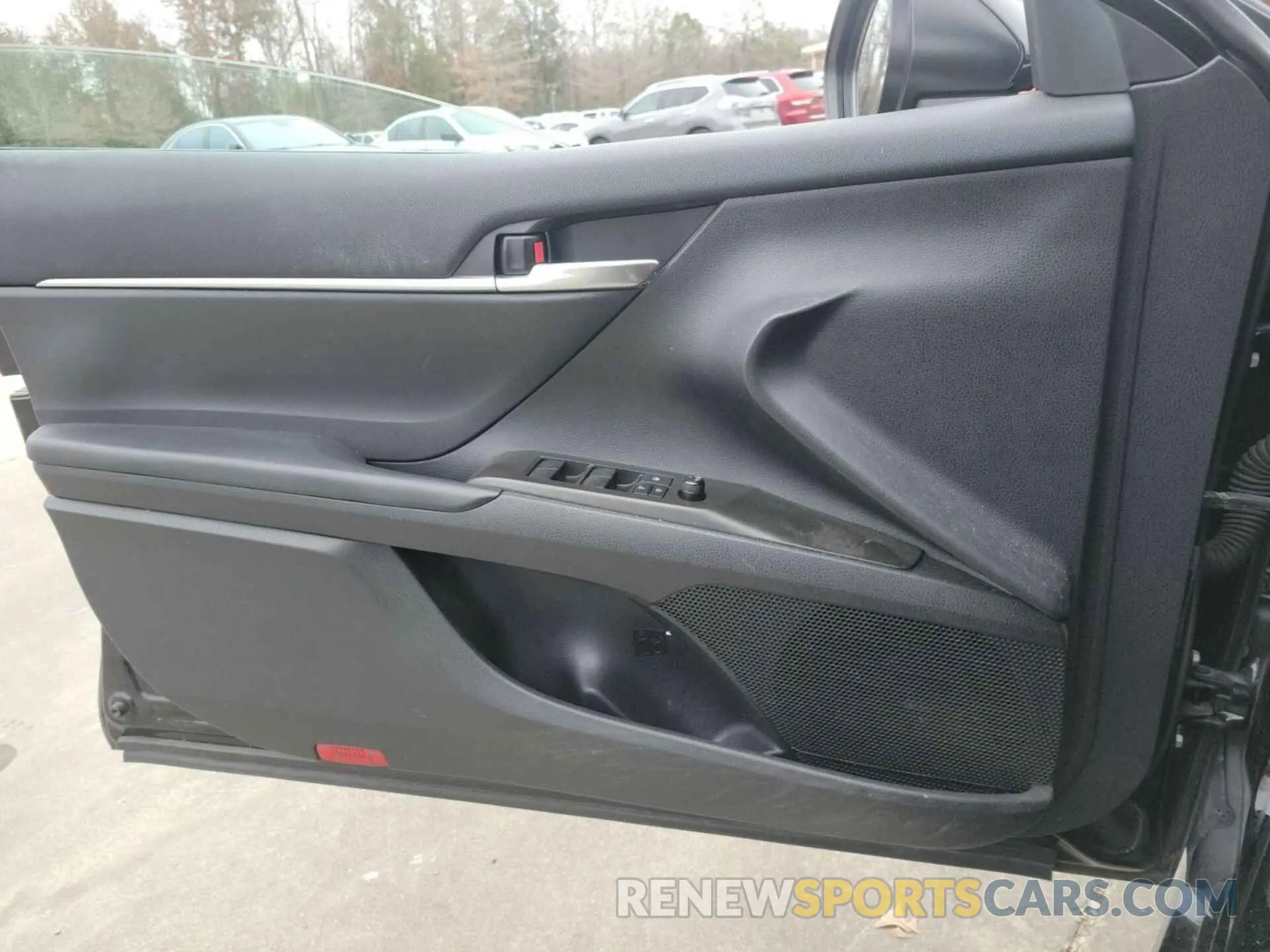 27 Photograph of a damaged car 4T1C11AK0NU018395 TOYOTA CAMRY 2022