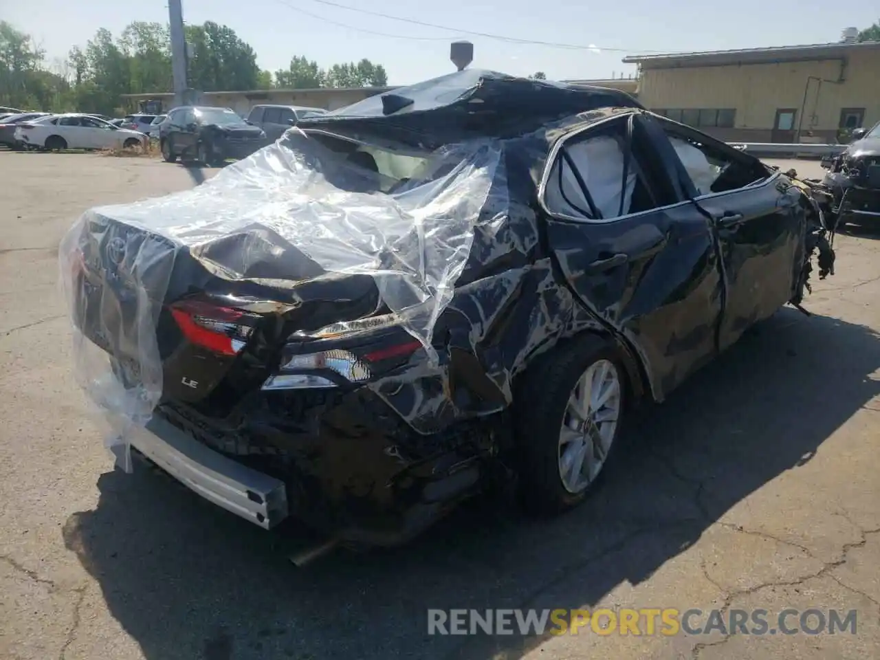 4 Photograph of a damaged car 4T1C11AK0NU046956 TOYOTA CAMRY 2022