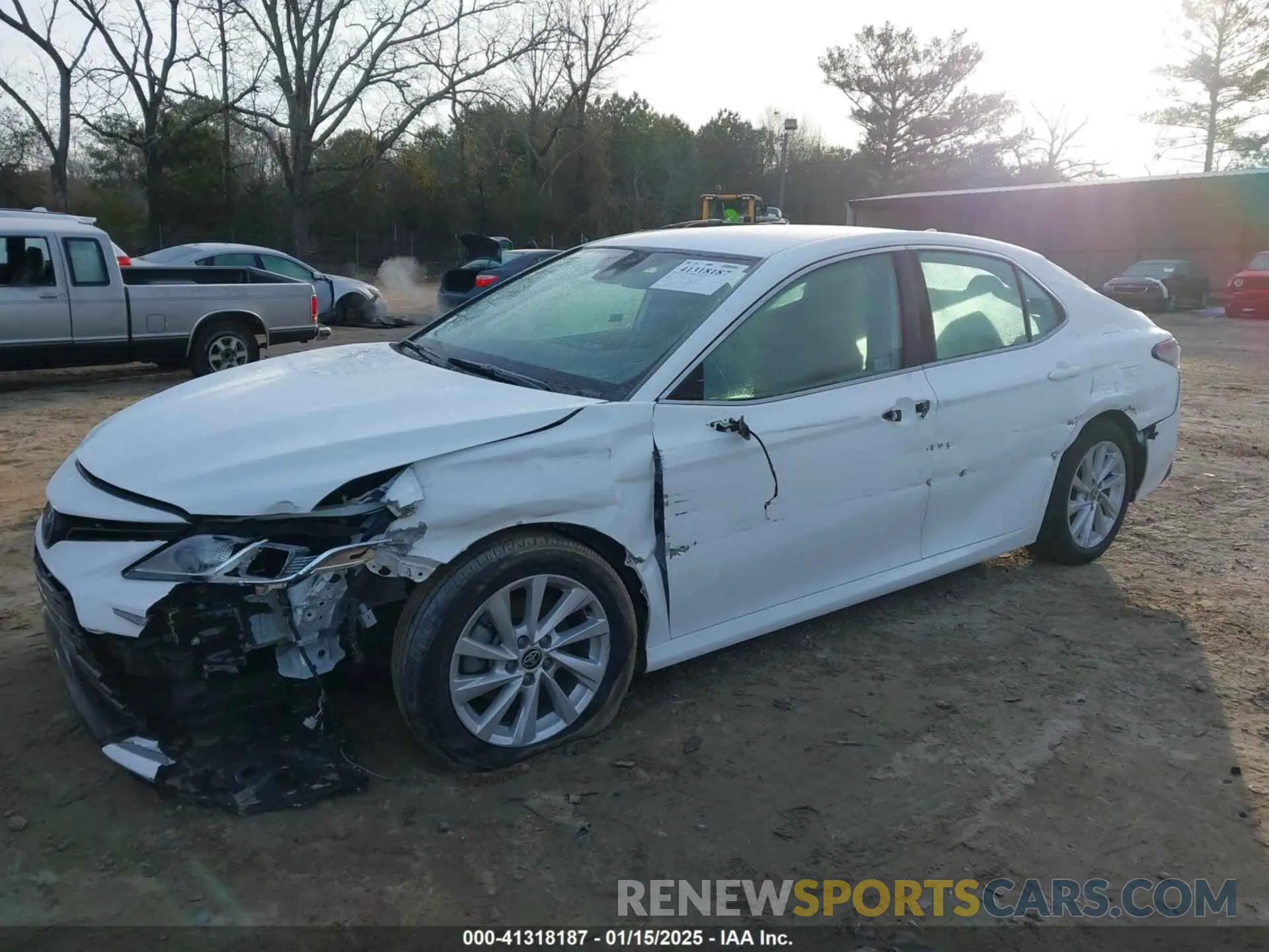 6 Photograph of a damaged car 4T1C11AK0NU063417 TOYOTA CAMRY 2022