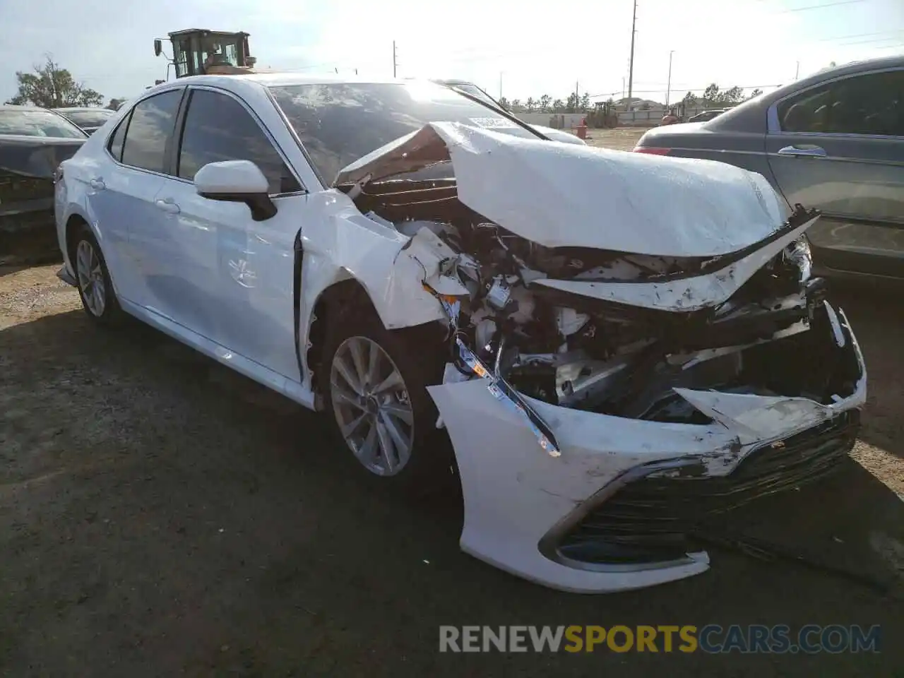 1 Photograph of a damaged car 4T1C11AK0NU063613 TOYOTA CAMRY 2022