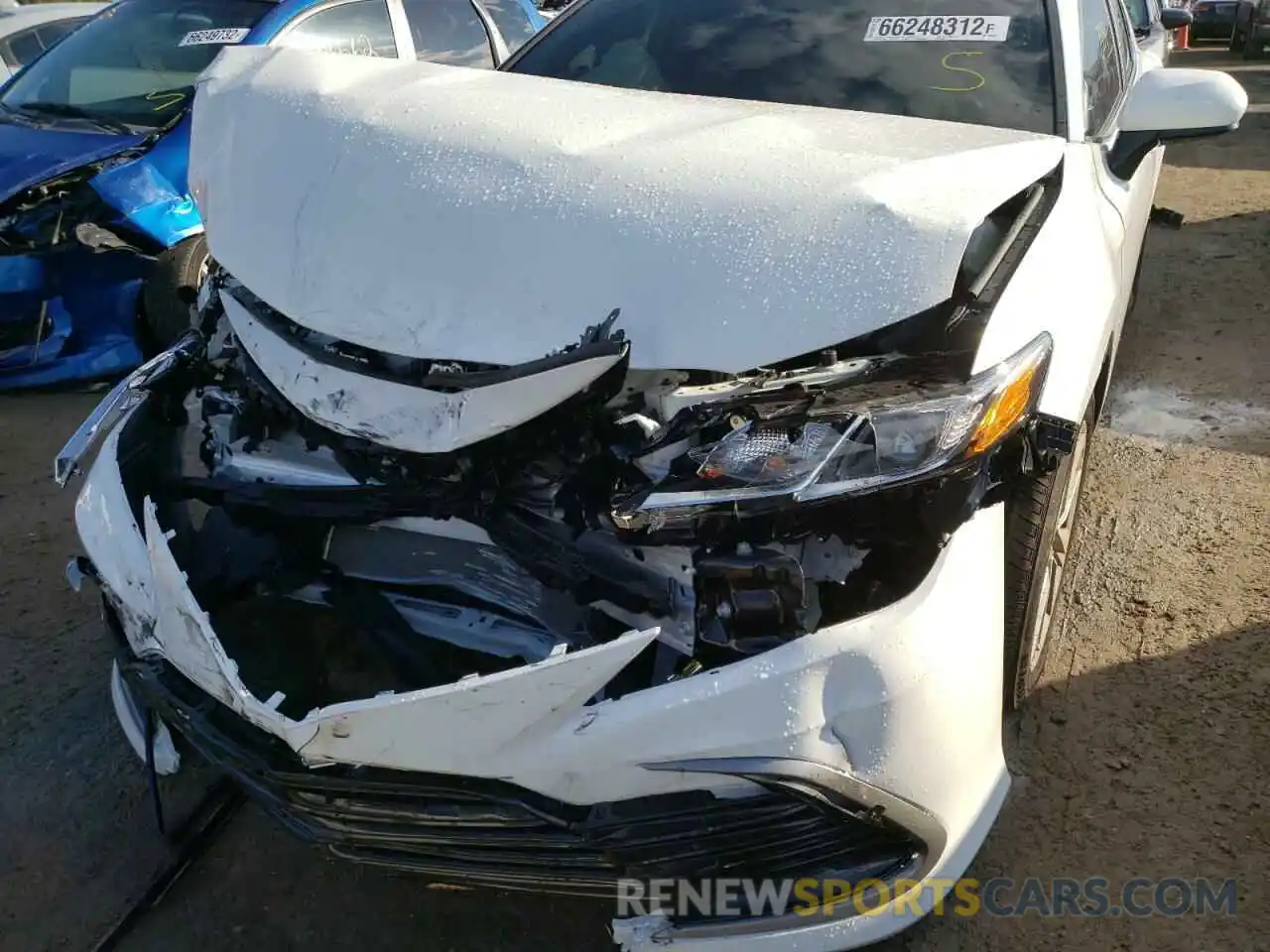 9 Photograph of a damaged car 4T1C11AK0NU063613 TOYOTA CAMRY 2022