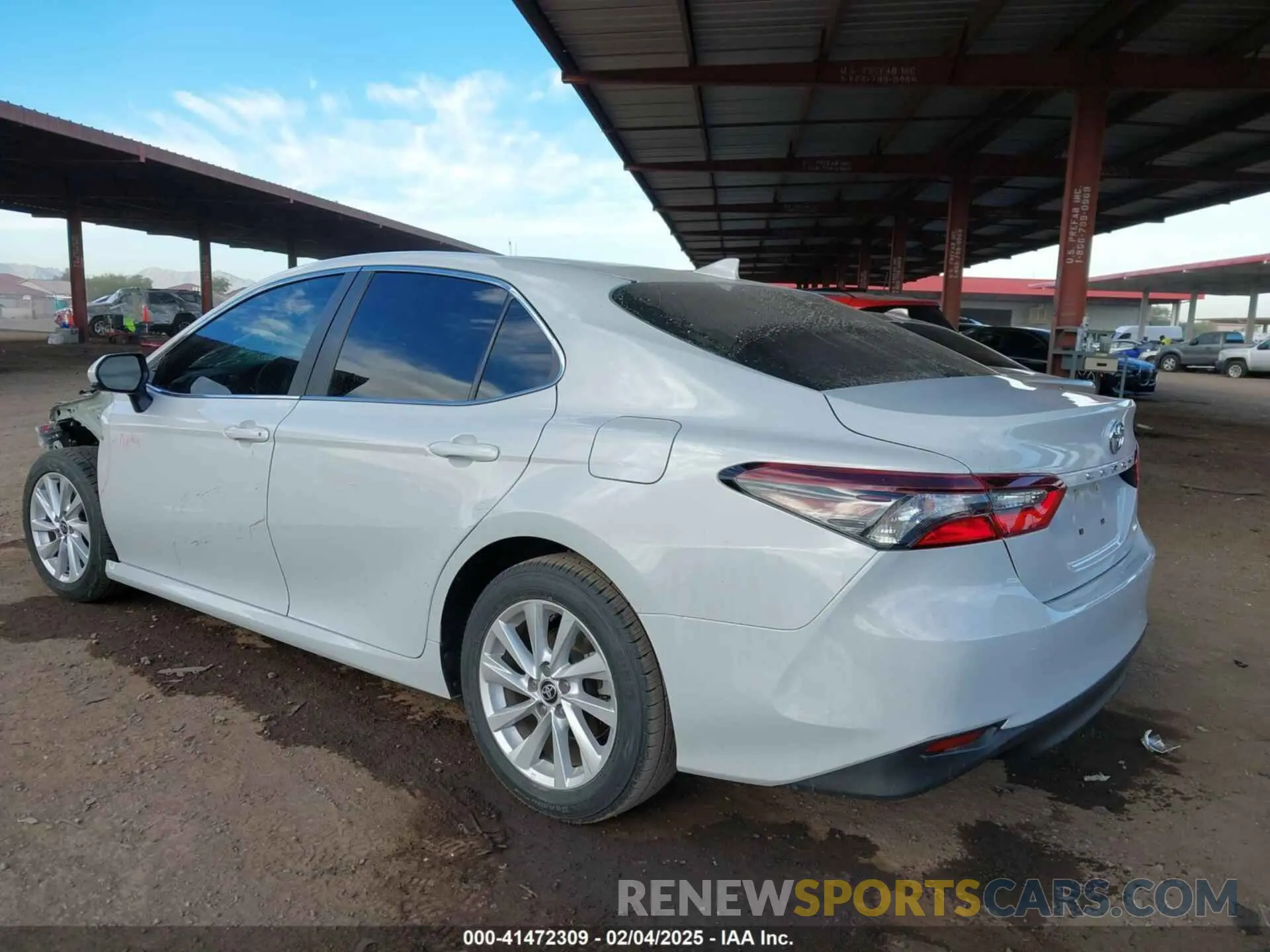3 Photograph of a damaged car 4T1C11AK0NU068424 TOYOTA CAMRY 2022