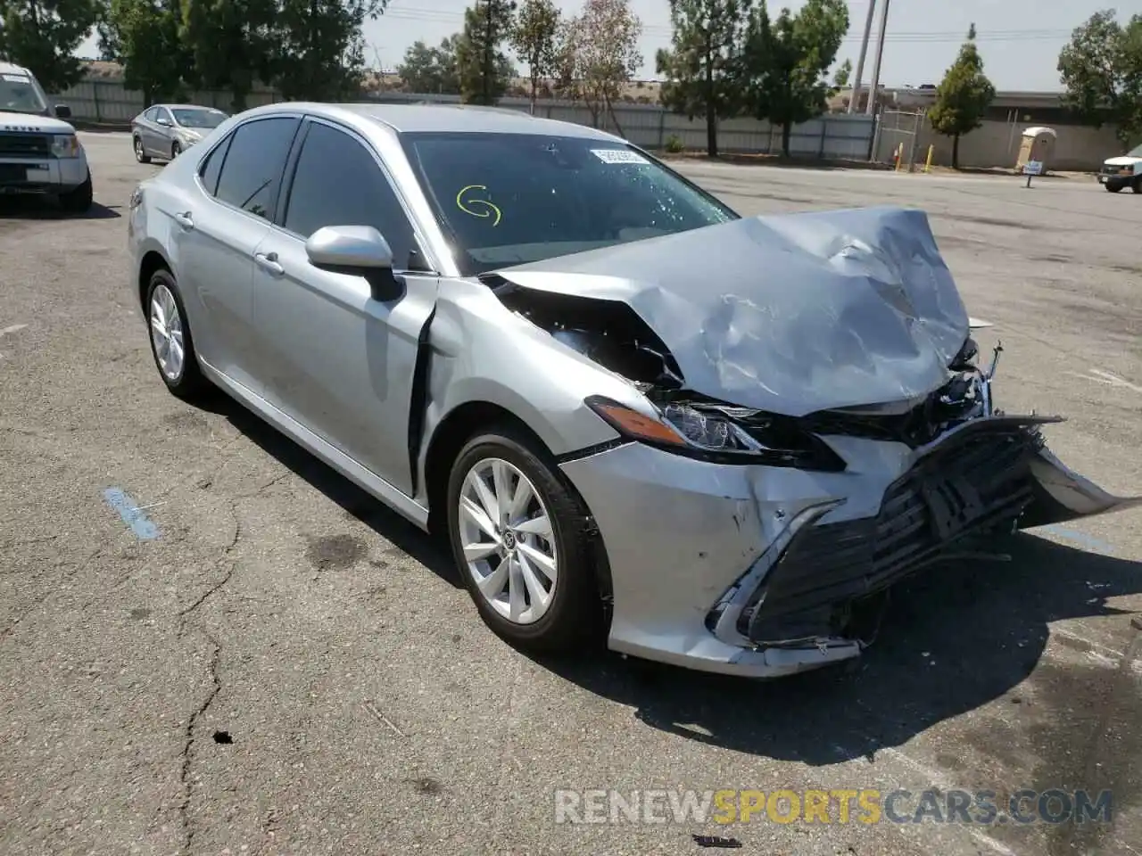 1 Photograph of a damaged car 4T1C11AK0NU070545 TOYOTA CAMRY 2022