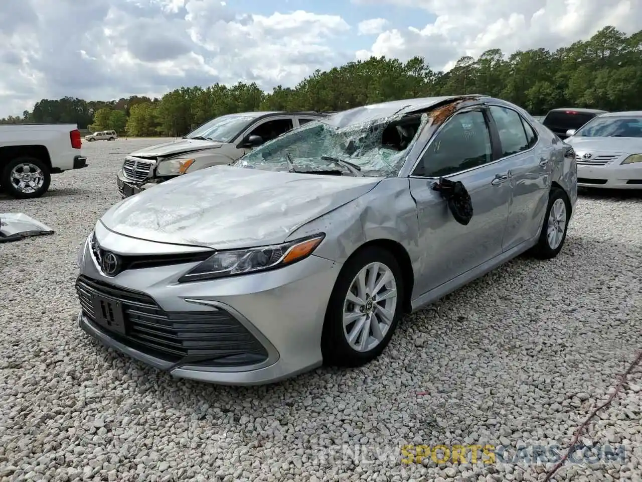 2 Photograph of a damaged car 4T1C11AK0NU621315 TOYOTA CAMRY 2022