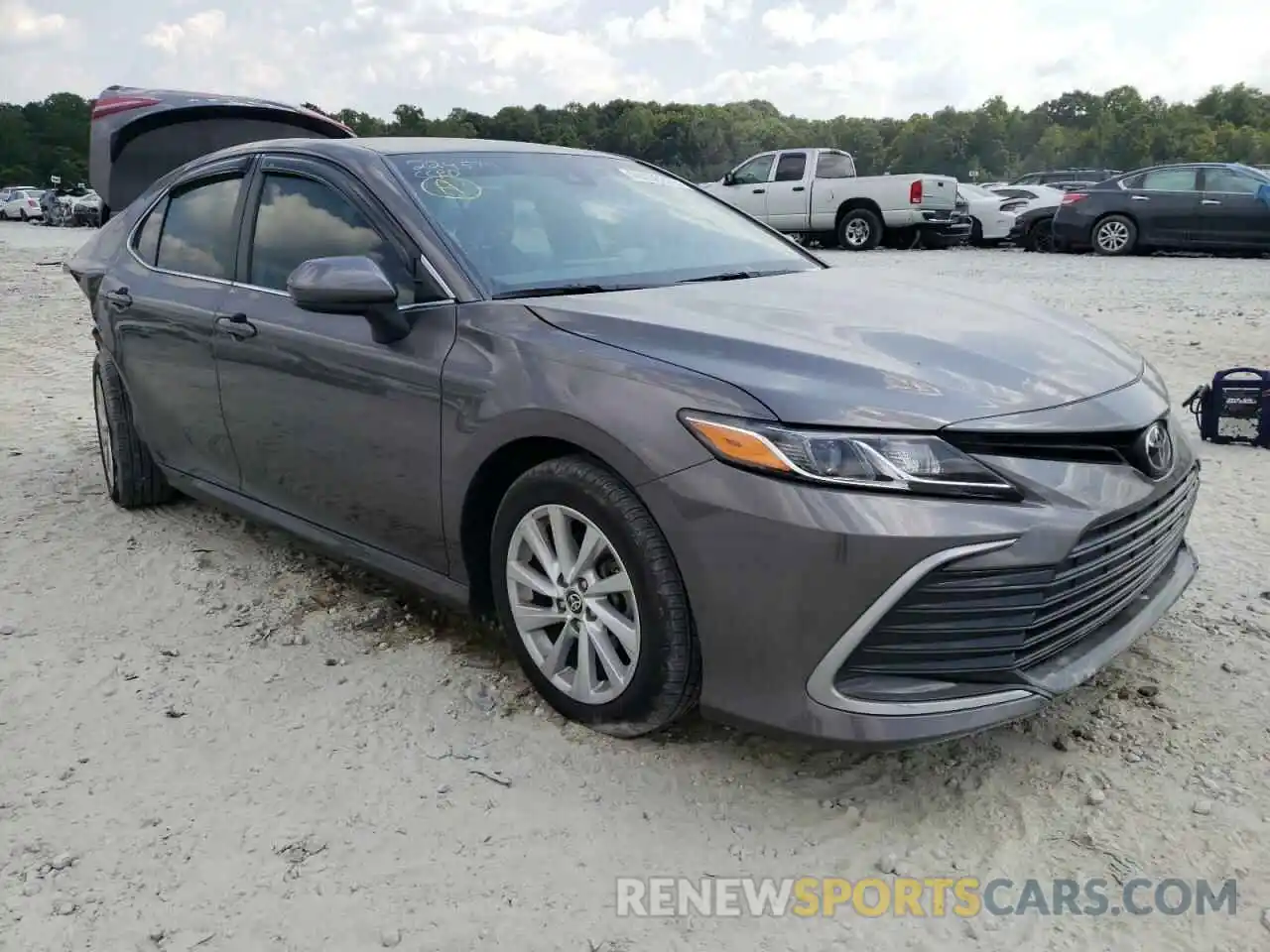 1 Photograph of a damaged car 4T1C11AK0NU628538 TOYOTA CAMRY 2022