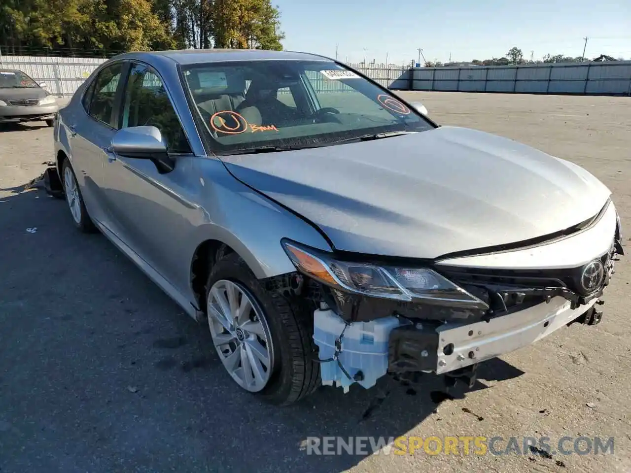 1 Photograph of a damaged car 4T1C11AK0NU629916 TOYOTA CAMRY 2022