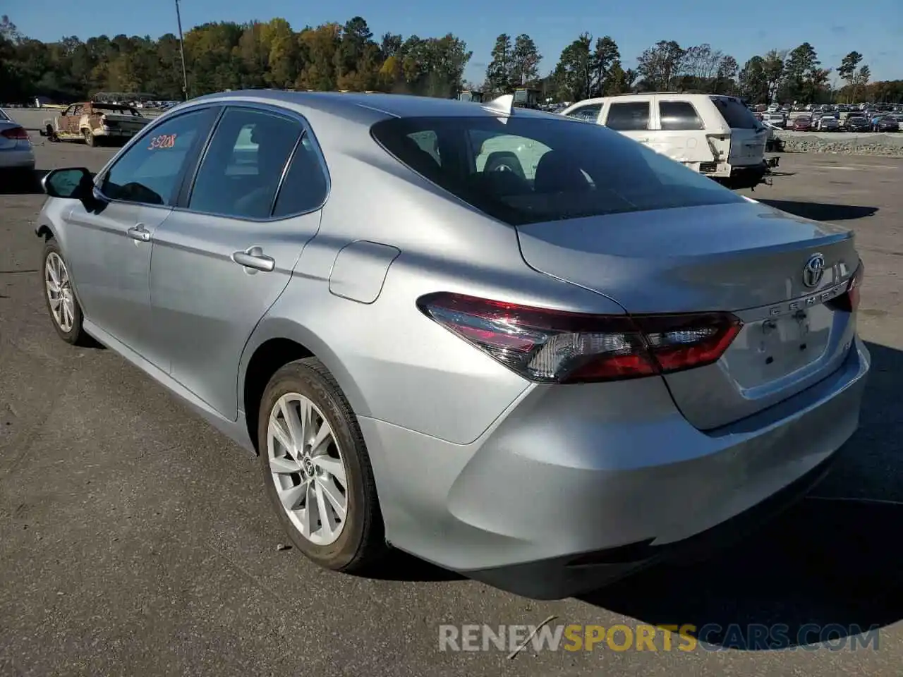 3 Photograph of a damaged car 4T1C11AK0NU629916 TOYOTA CAMRY 2022