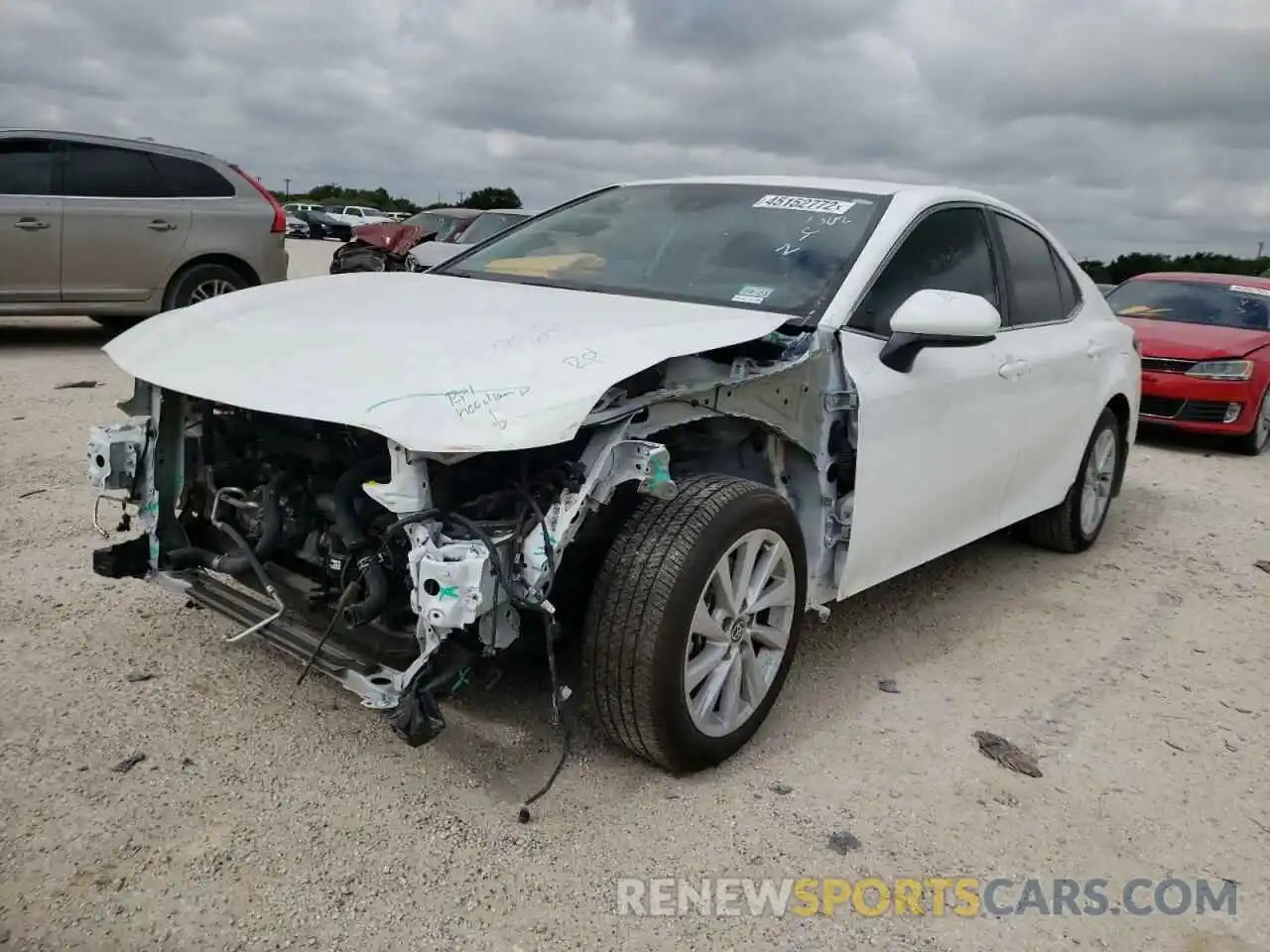 2 Photograph of a damaged car 4T1C11AK0NU630130 TOYOTA CAMRY 2022