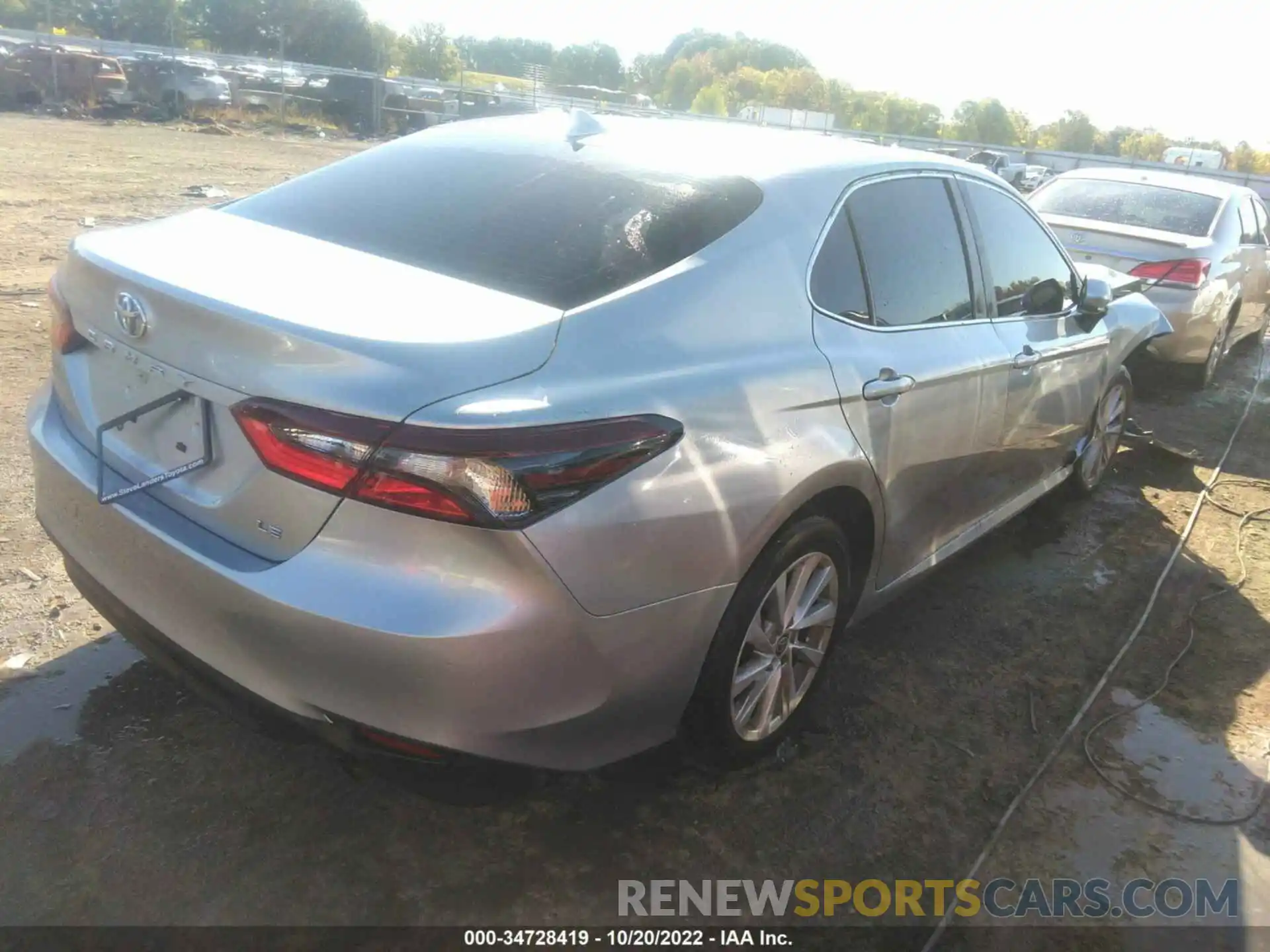 4 Photograph of a damaged car 4T1C11AK0NU635036 TOYOTA CAMRY 2022