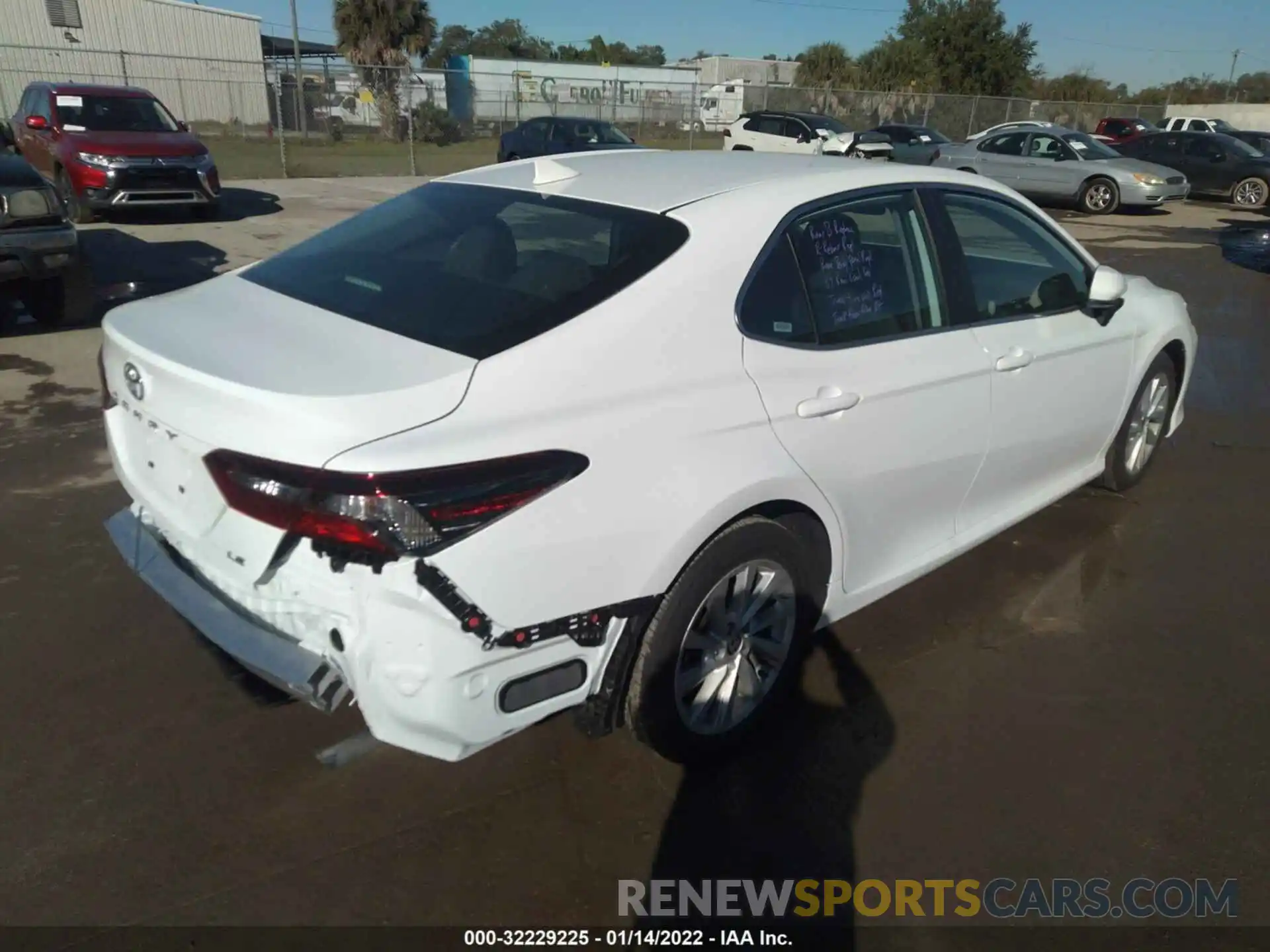 4 Photograph of a damaged car 4T1C11AK0NU636882 TOYOTA CAMRY 2022