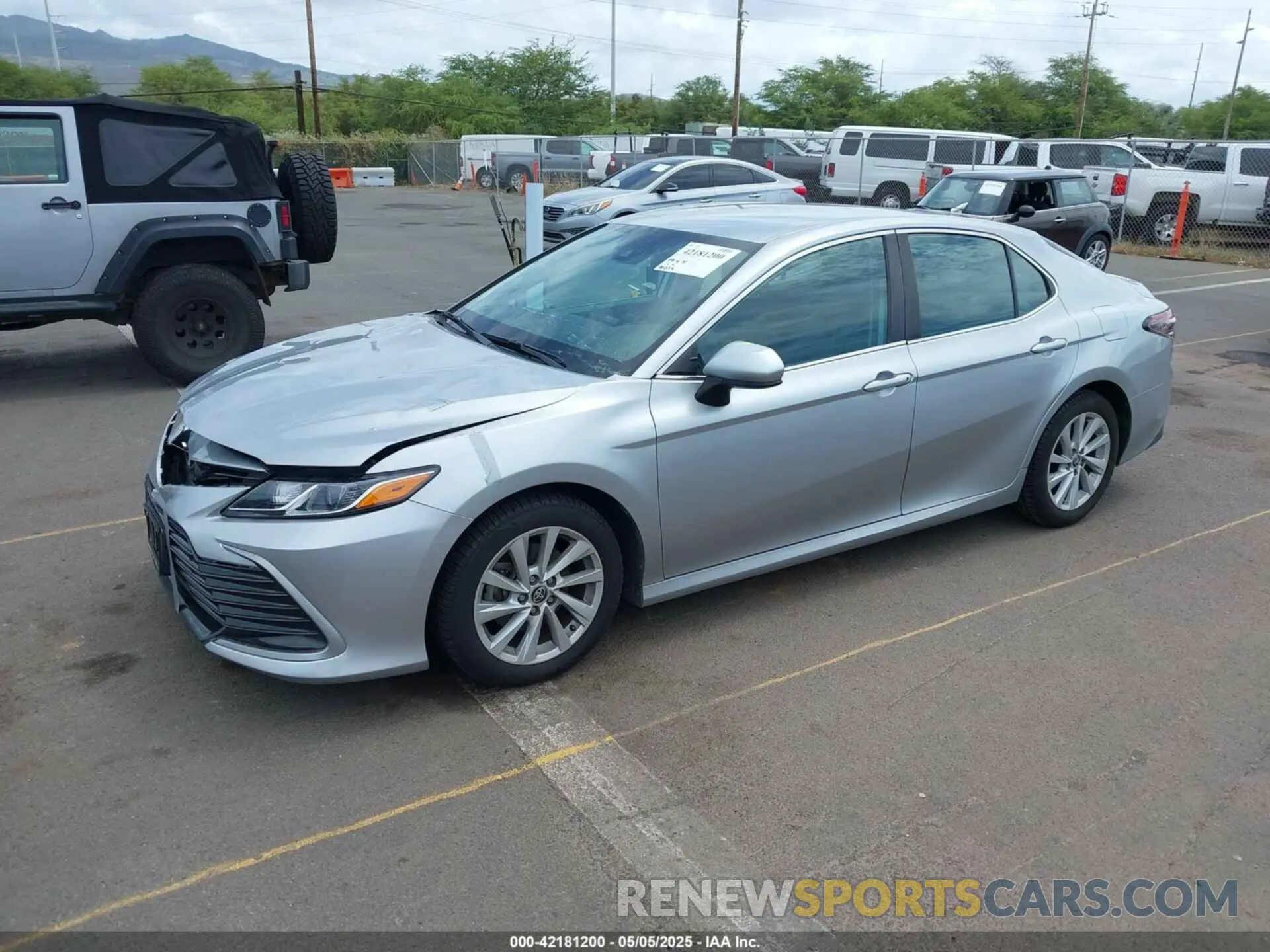 2 Photograph of a damaged car 4T1C11AK0NU640401 TOYOTA CAMRY 2022