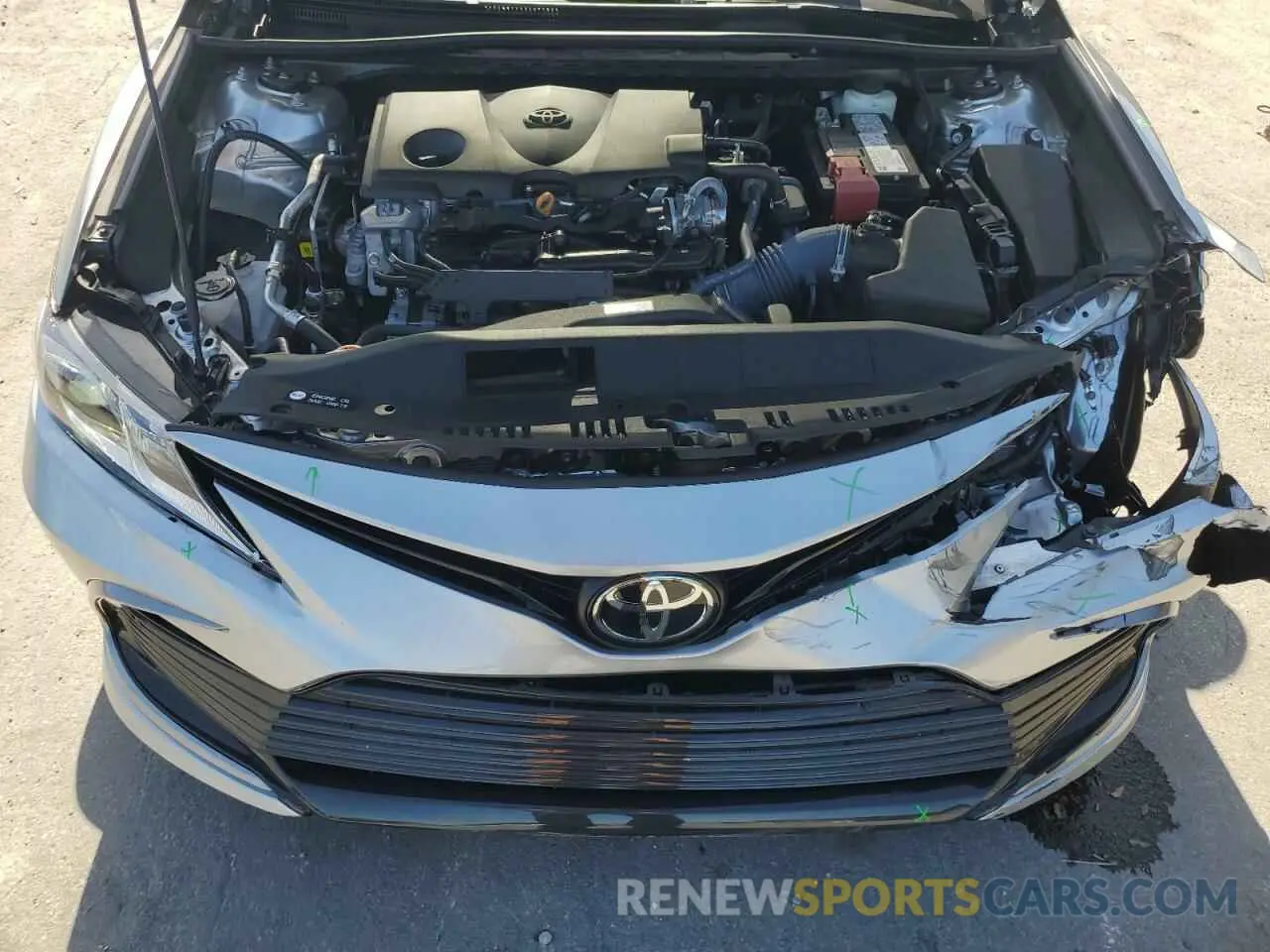 11 Photograph of a damaged car 4T1C11AK0NU641421 TOYOTA CAMRY 2022