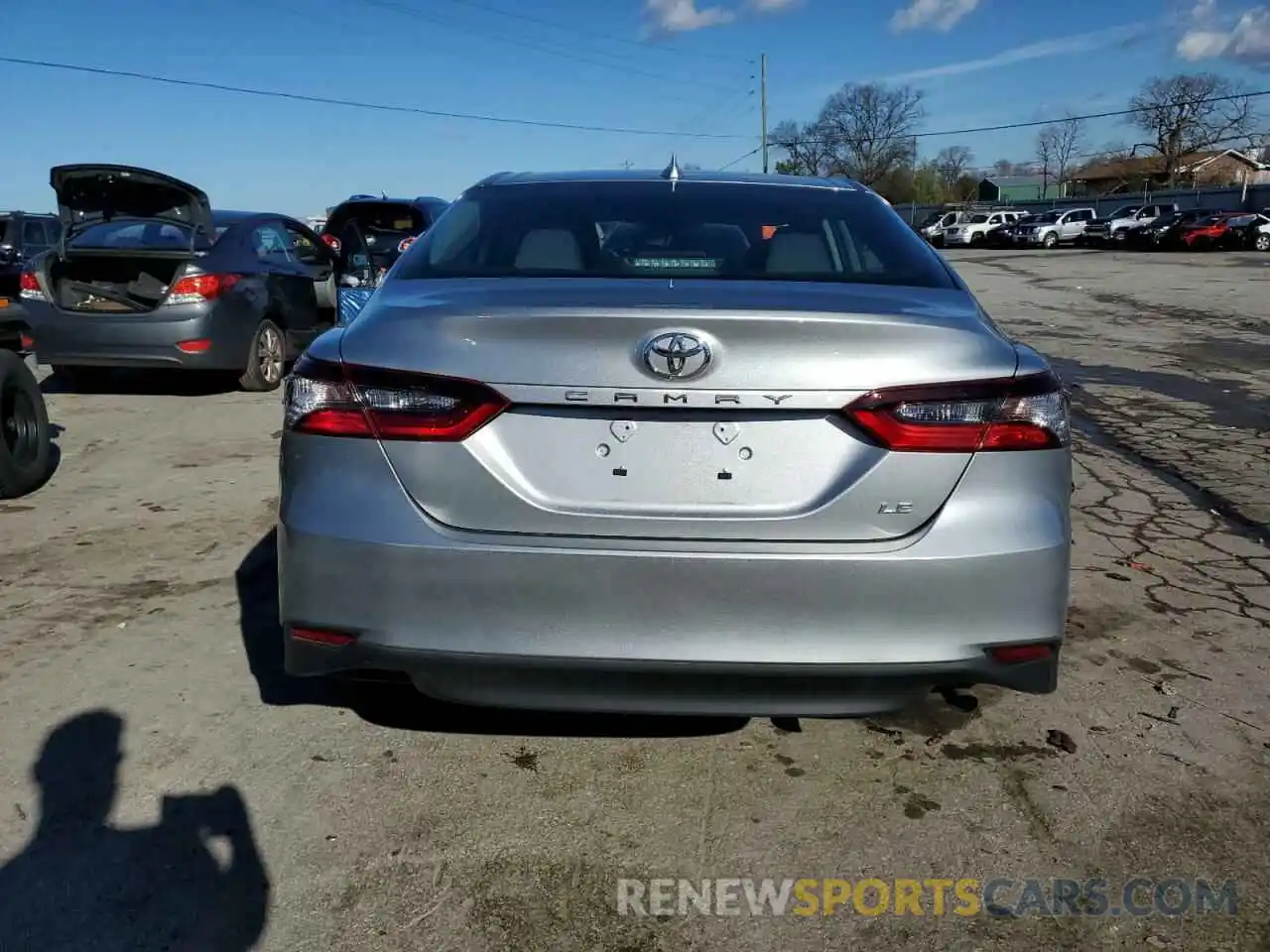 6 Photograph of a damaged car 4T1C11AK0NU645226 TOYOTA CAMRY 2022