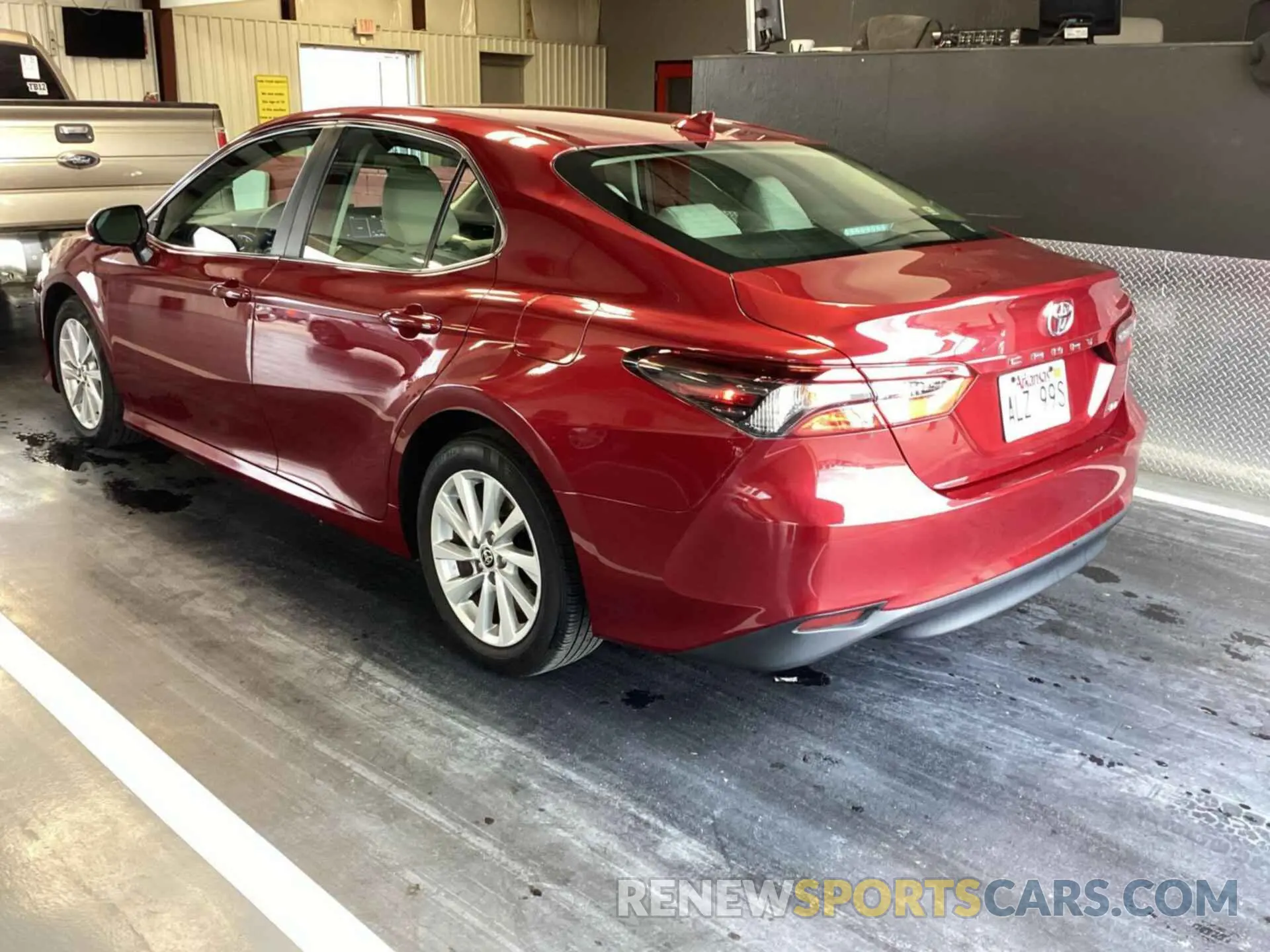 2 Photograph of a damaged car 4T1C11AK0NU646683 TOYOTA CAMRY 2022