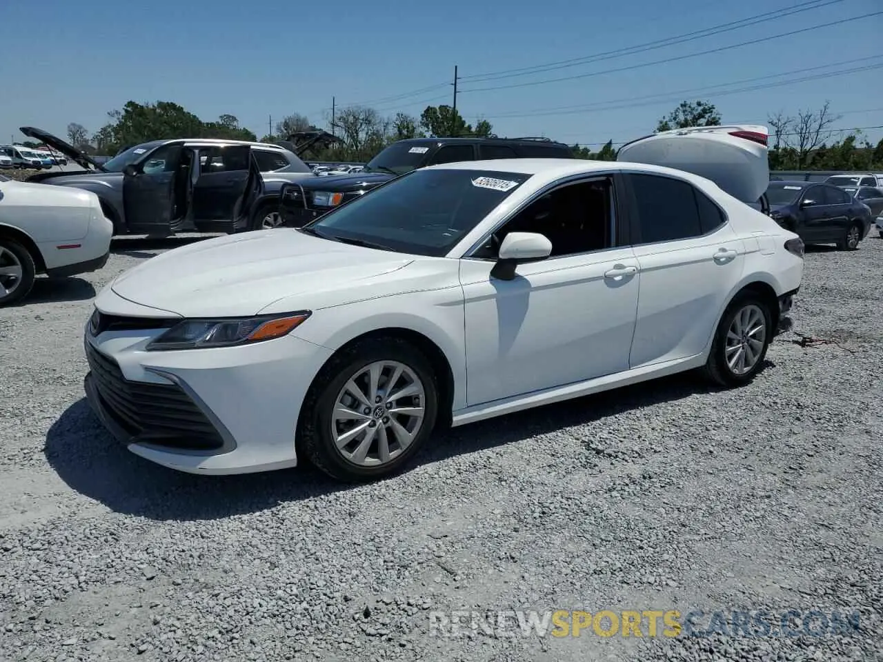 1 Photograph of a damaged car 4T1C11AK0NU647476 TOYOTA CAMRY 2022