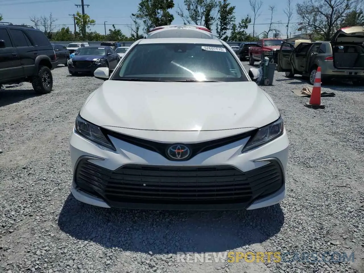 5 Photograph of a damaged car 4T1C11AK0NU647476 TOYOTA CAMRY 2022