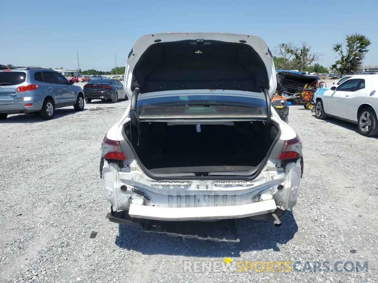 6 Photograph of a damaged car 4T1C11AK0NU647476 TOYOTA CAMRY 2022