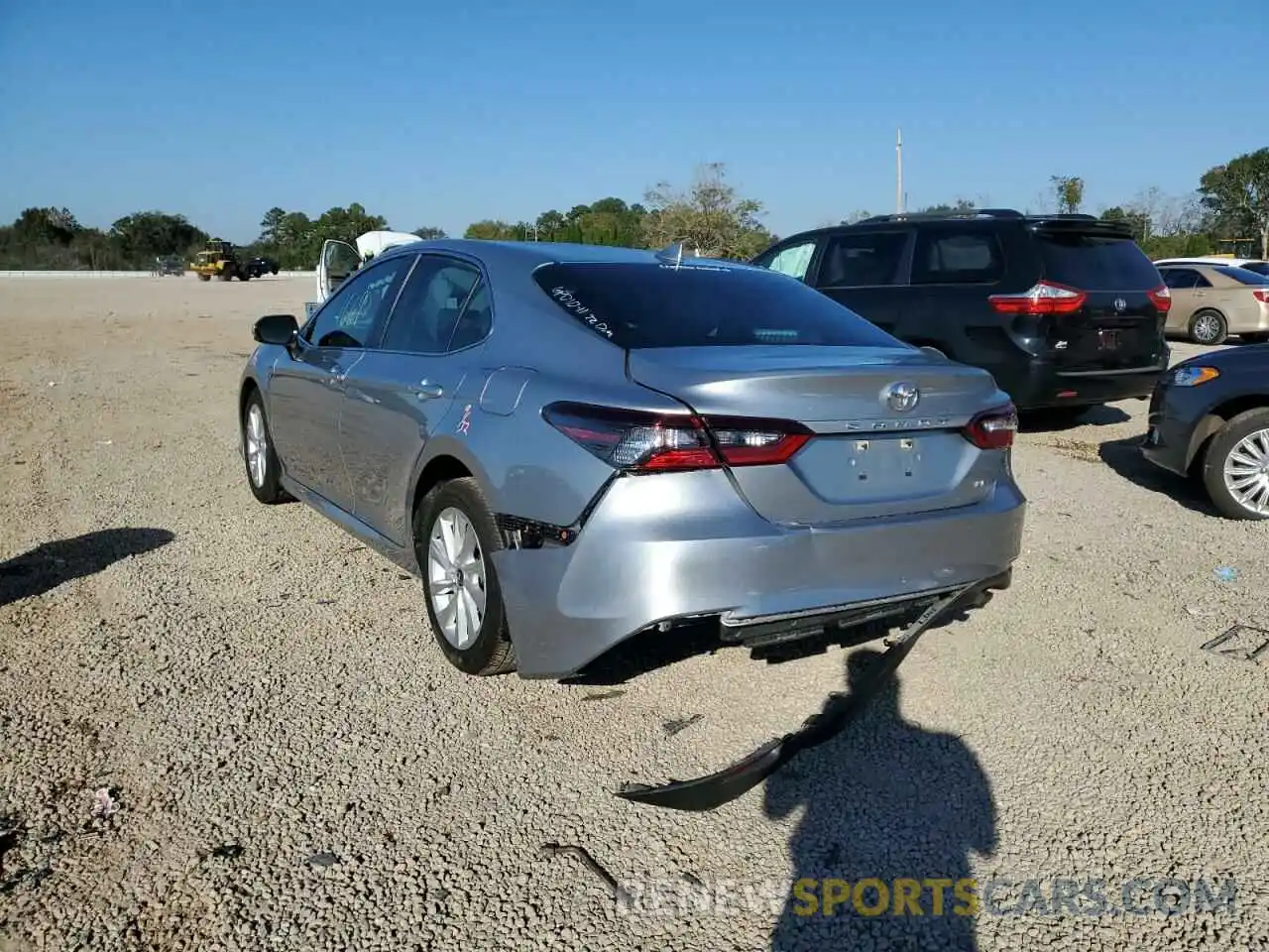 3 Photograph of a damaged car 4T1C11AK0NU648918 TOYOTA CAMRY 2022