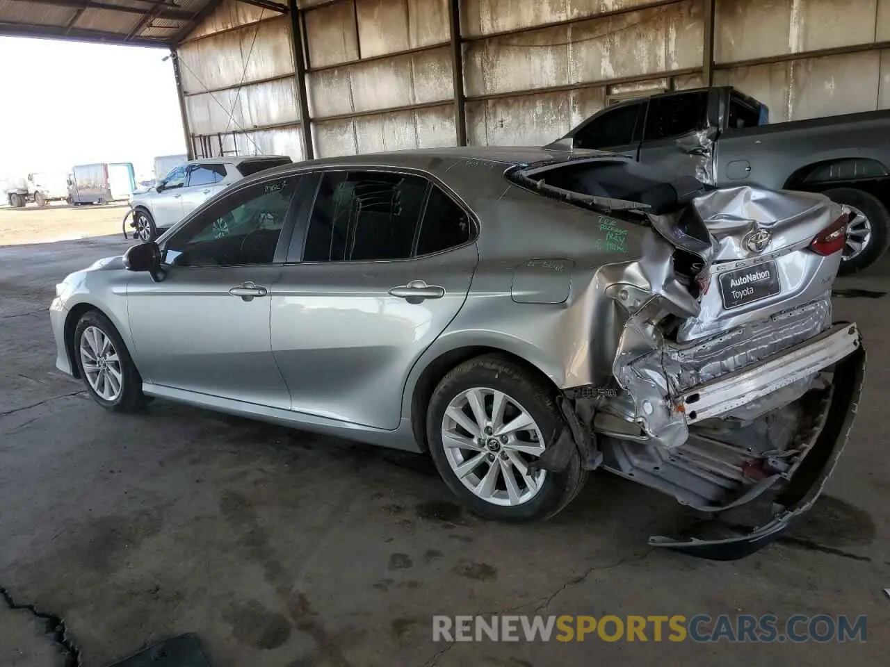 2 Photograph of a damaged car 4T1C11AK0NU649633 TOYOTA CAMRY 2022