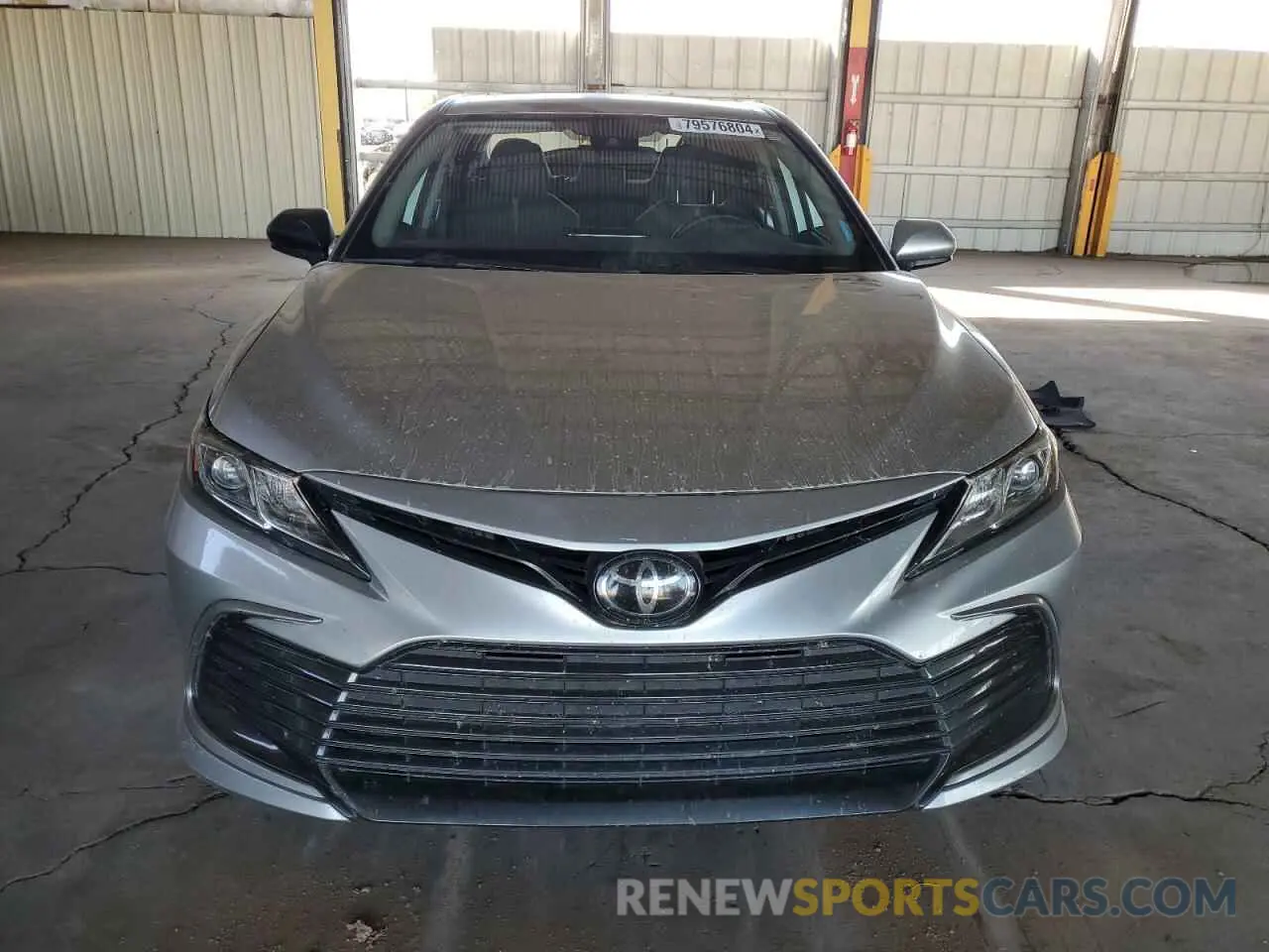 5 Photograph of a damaged car 4T1C11AK0NU649633 TOYOTA CAMRY 2022