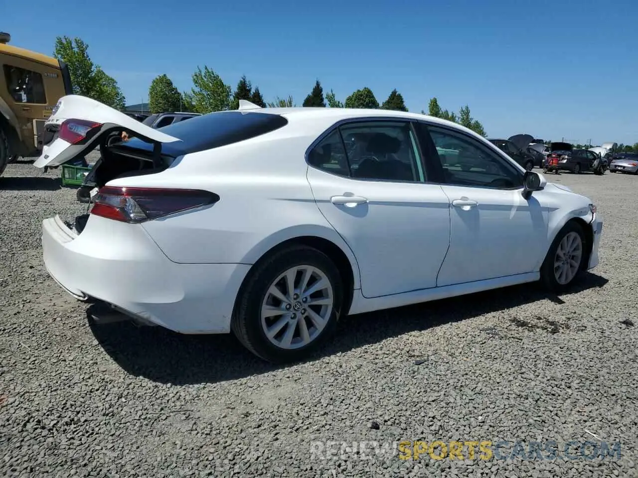 3 Photograph of a damaged car 4T1C11AK0NU657750 TOYOTA CAMRY 2022