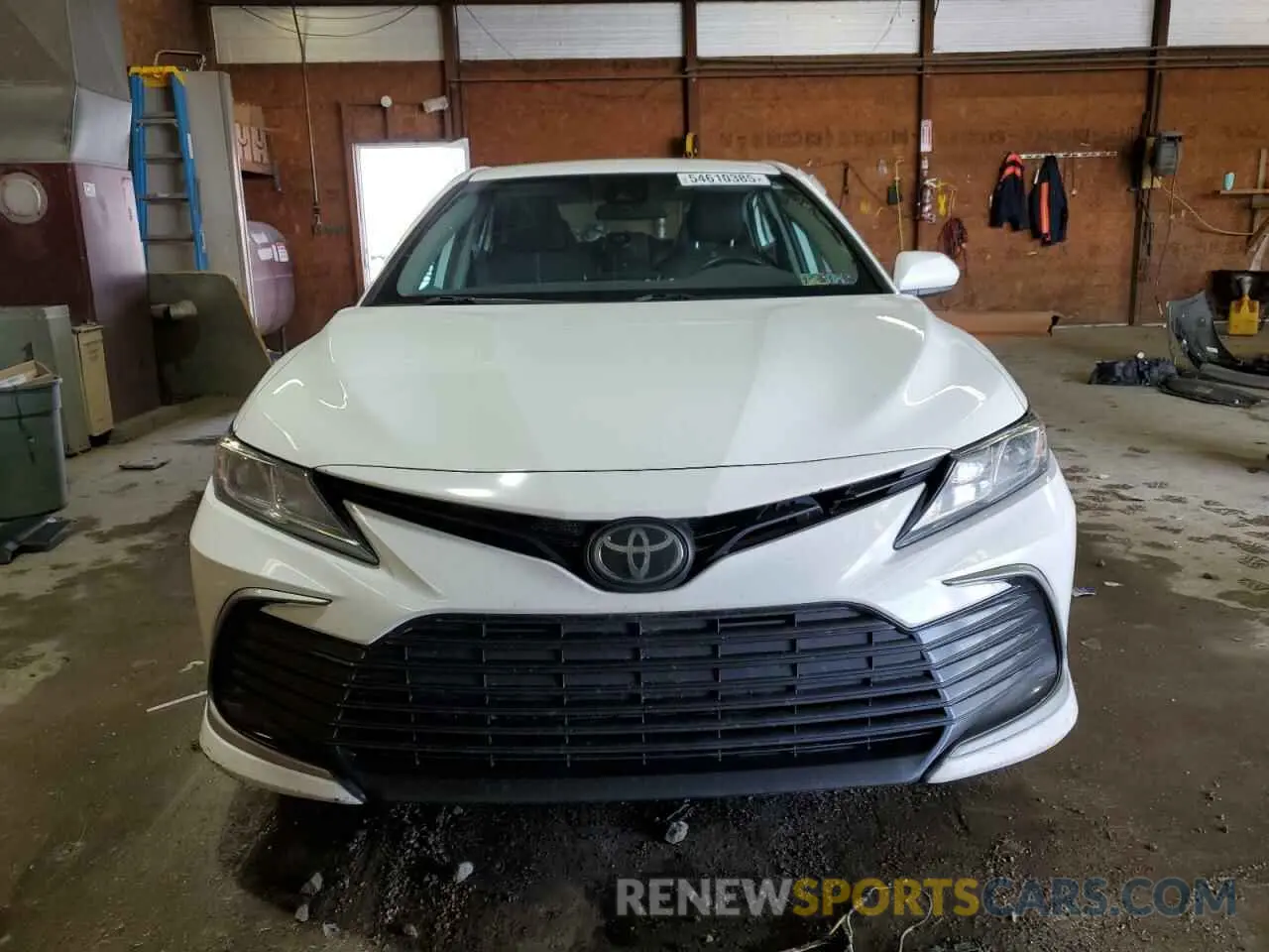 5 Photograph of a damaged car 4T1C11AK0NU658168 TOYOTA CAMRY 2022