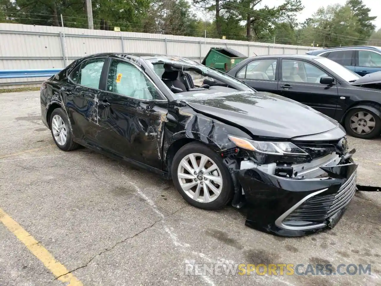 4 Photograph of a damaged car 4T1C11AK0NU662642 TOYOTA CAMRY 2022