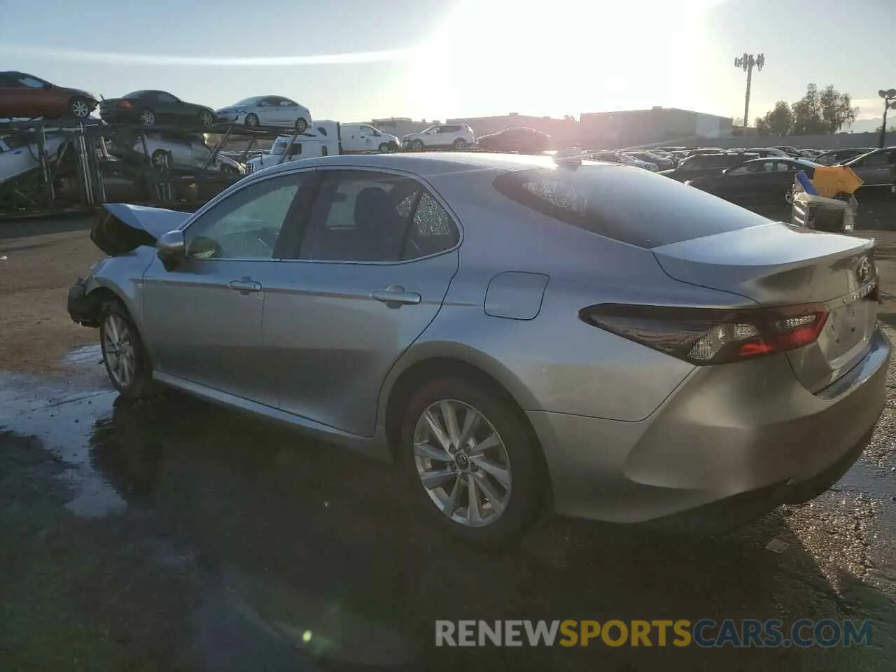 2 Photograph of a damaged car 4T1C11AK0NU664424 TOYOTA CAMRY 2022