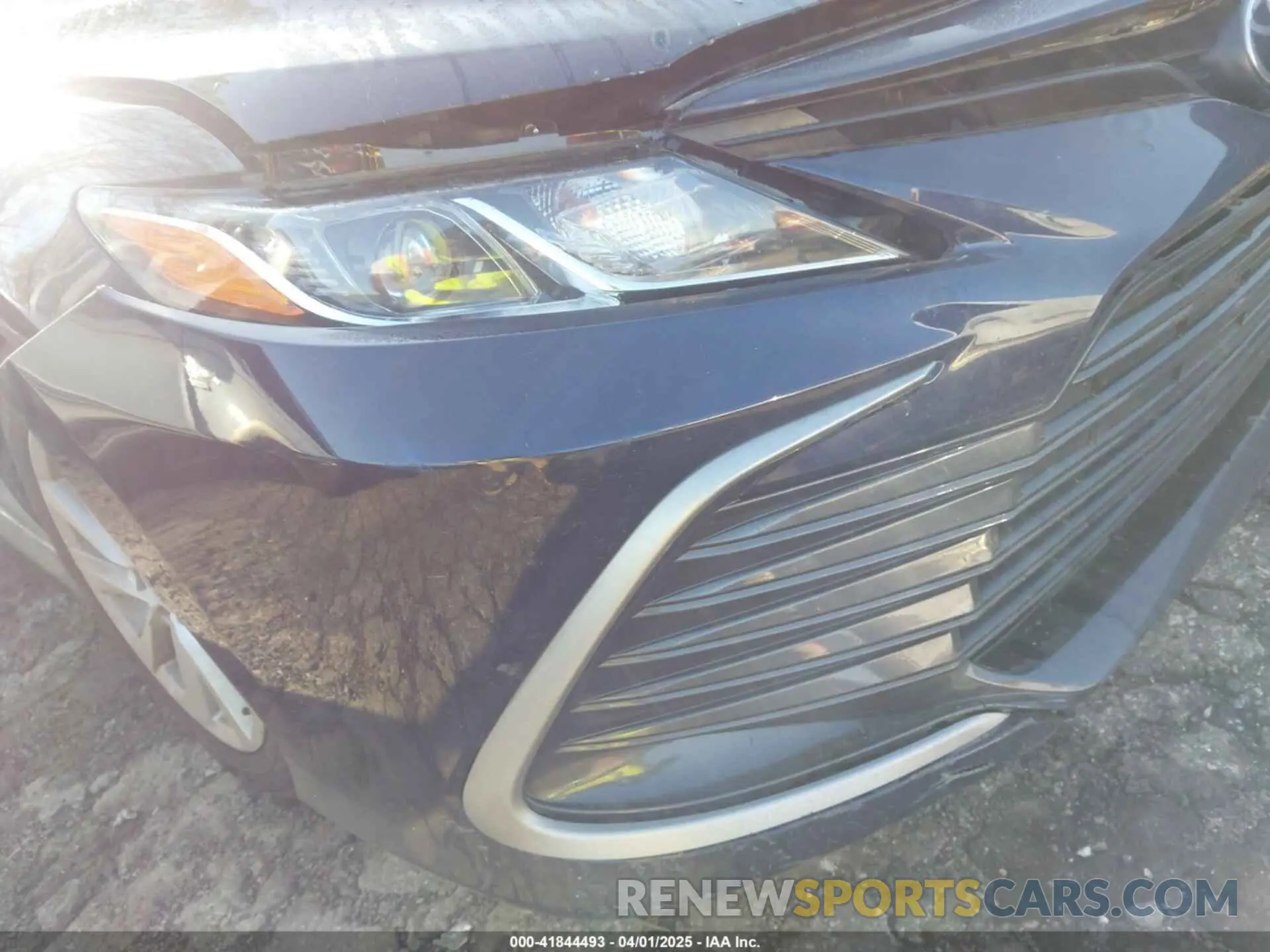 16 Photograph of a damaged car 4T1C11AK0NU674001 TOYOTA CAMRY 2022