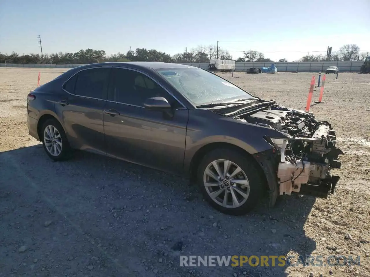 4 Photograph of a damaged car 4T1C11AK0NU686634 TOYOTA CAMRY 2022