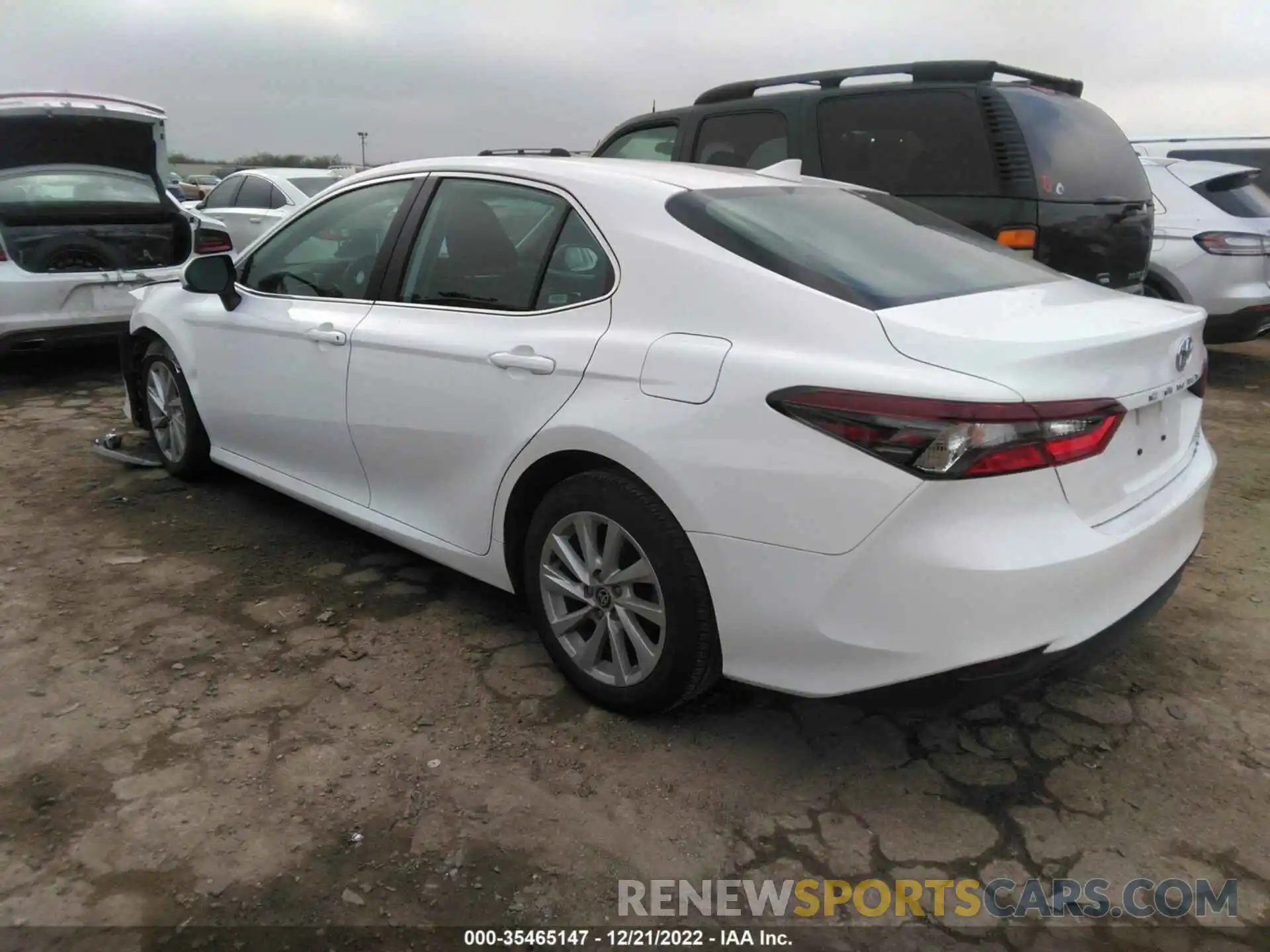 3 Photograph of a damaged car 4T1C11AK1NU001668 TOYOTA CAMRY 2022