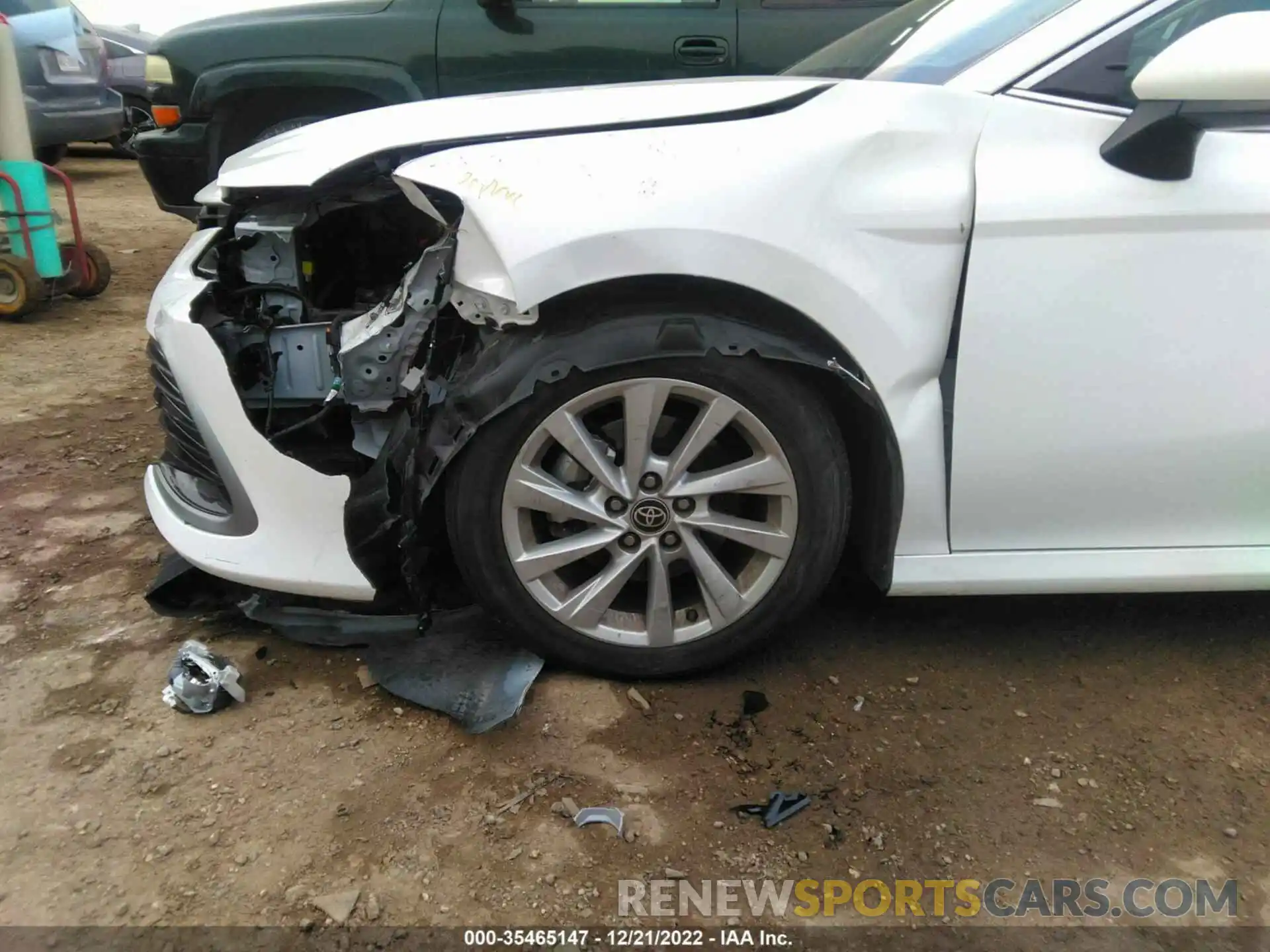 6 Photograph of a damaged car 4T1C11AK1NU001668 TOYOTA CAMRY 2022