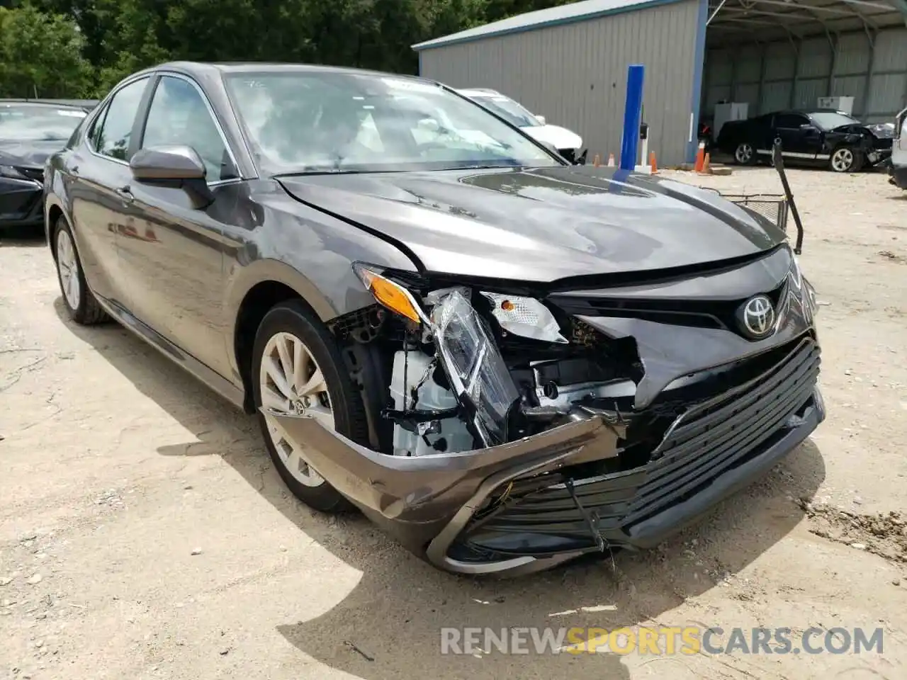 1 Photograph of a damaged car 4T1C11AK1NU012170 TOYOTA CAMRY 2022