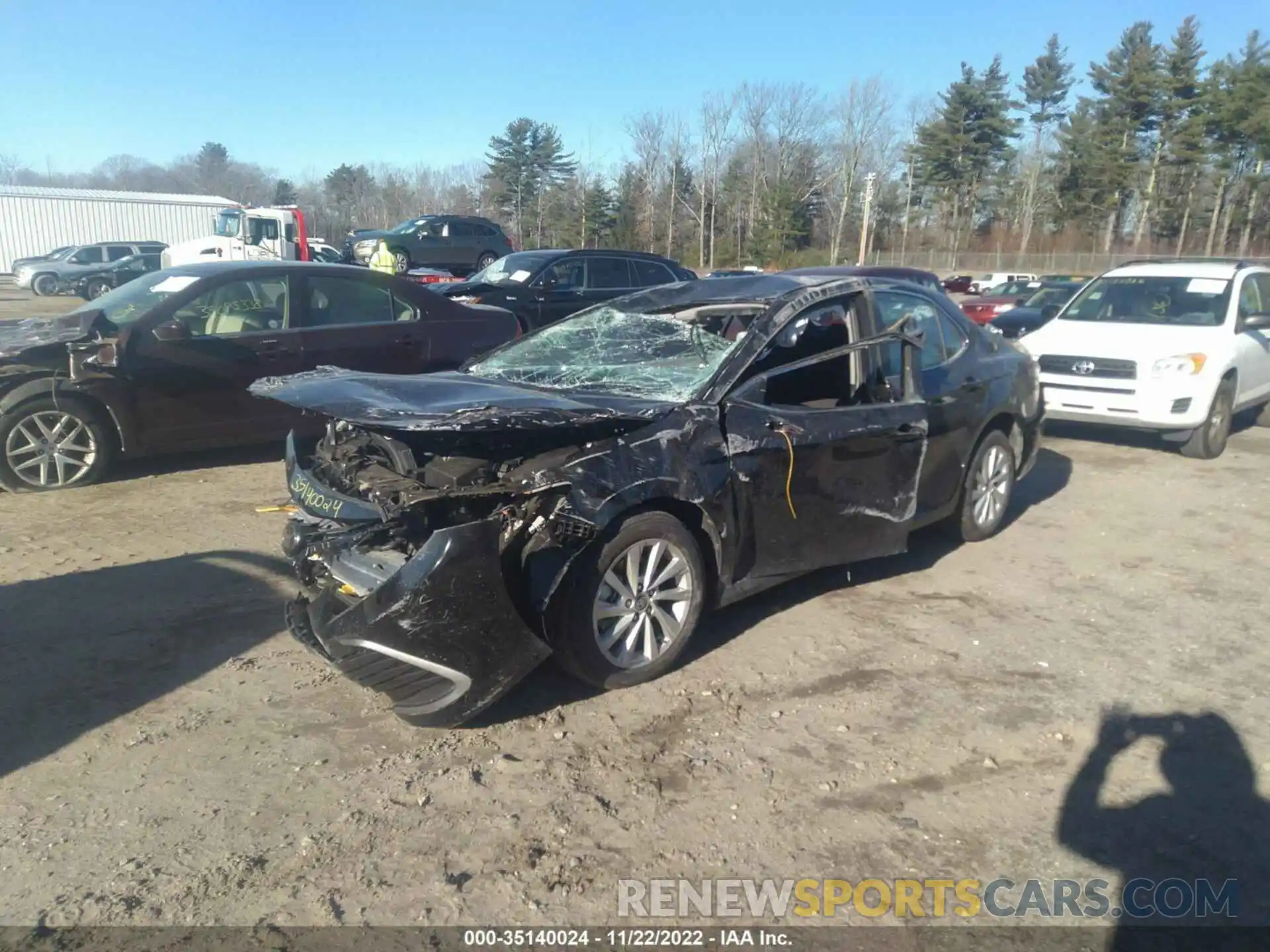 2 Photograph of a damaged car 4T1C11AK1NU036808 TOYOTA CAMRY 2022