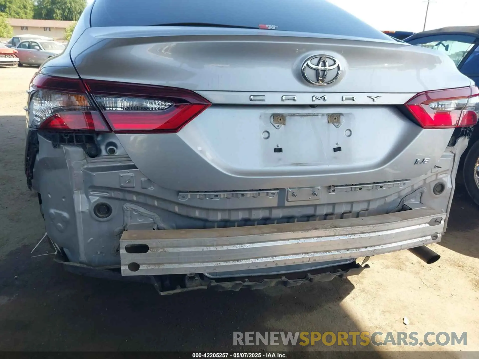 6 Photograph of a damaged car 4T1C11AK1NU621288 TOYOTA CAMRY 2022