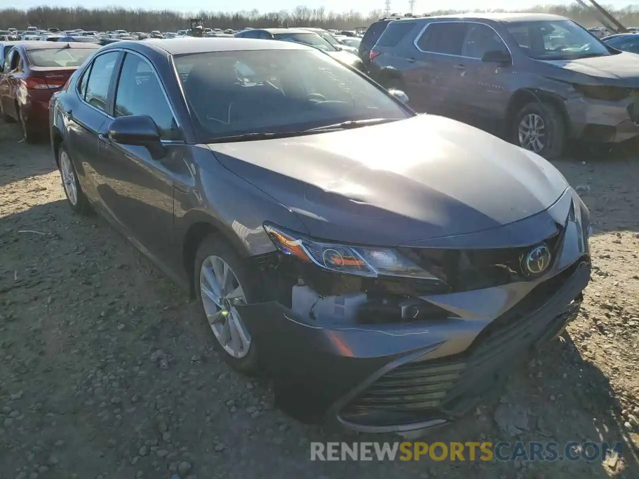 4 Photograph of a damaged car 4T1C11AK1NU639158 TOYOTA CAMRY 2022